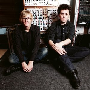 SIMIAN MOBILE DISCO