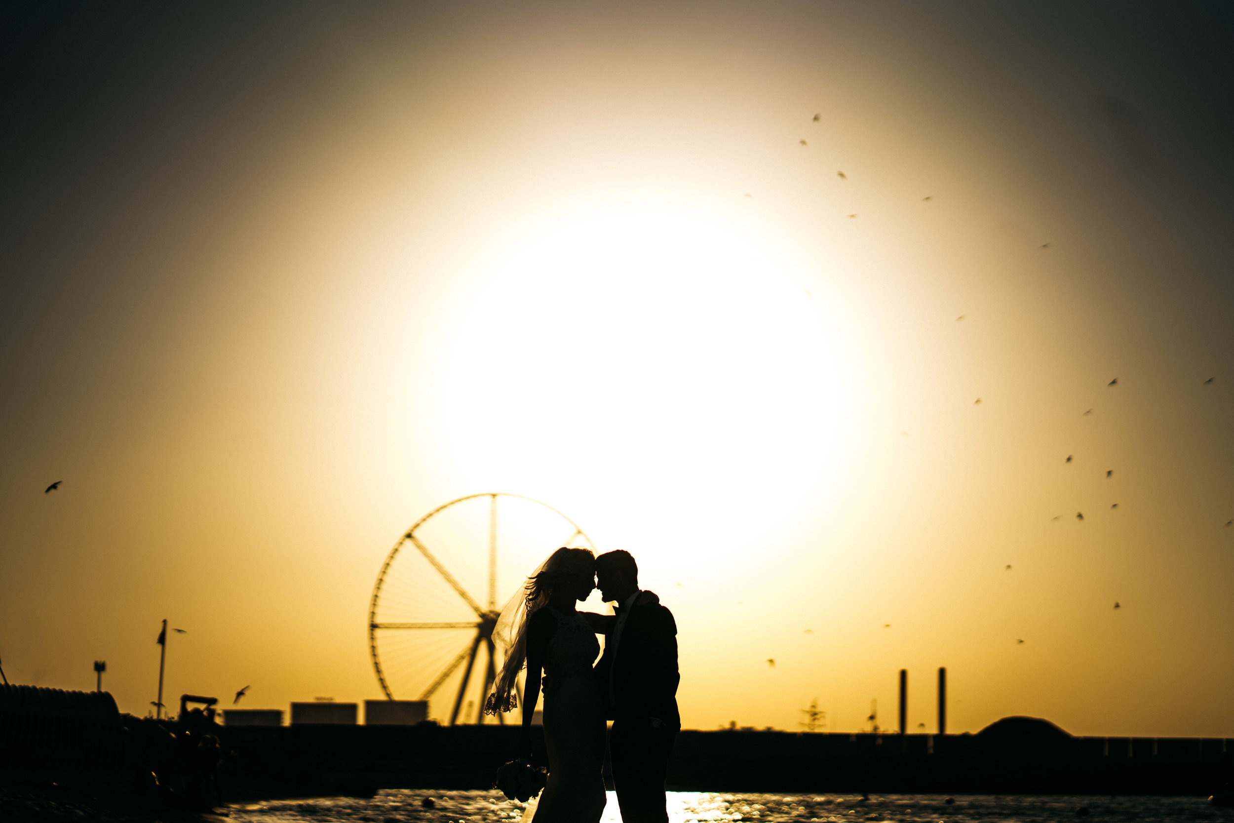 Sunset wedding photo in Dubai