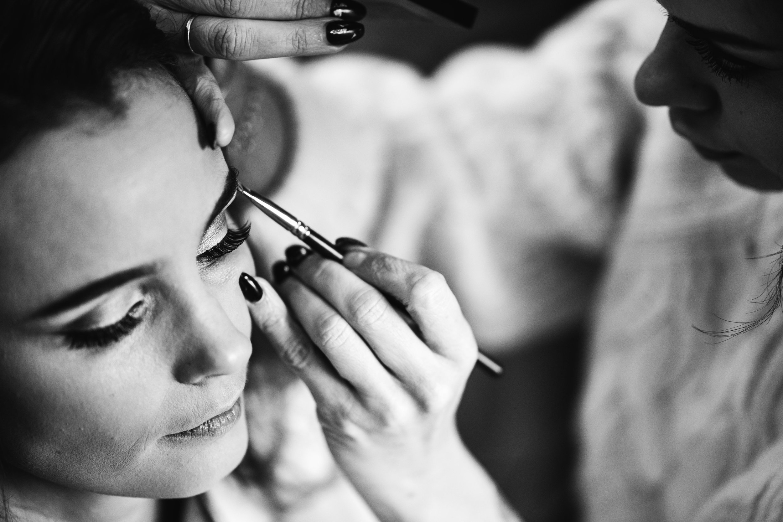 Bridal prep at the old kent barn