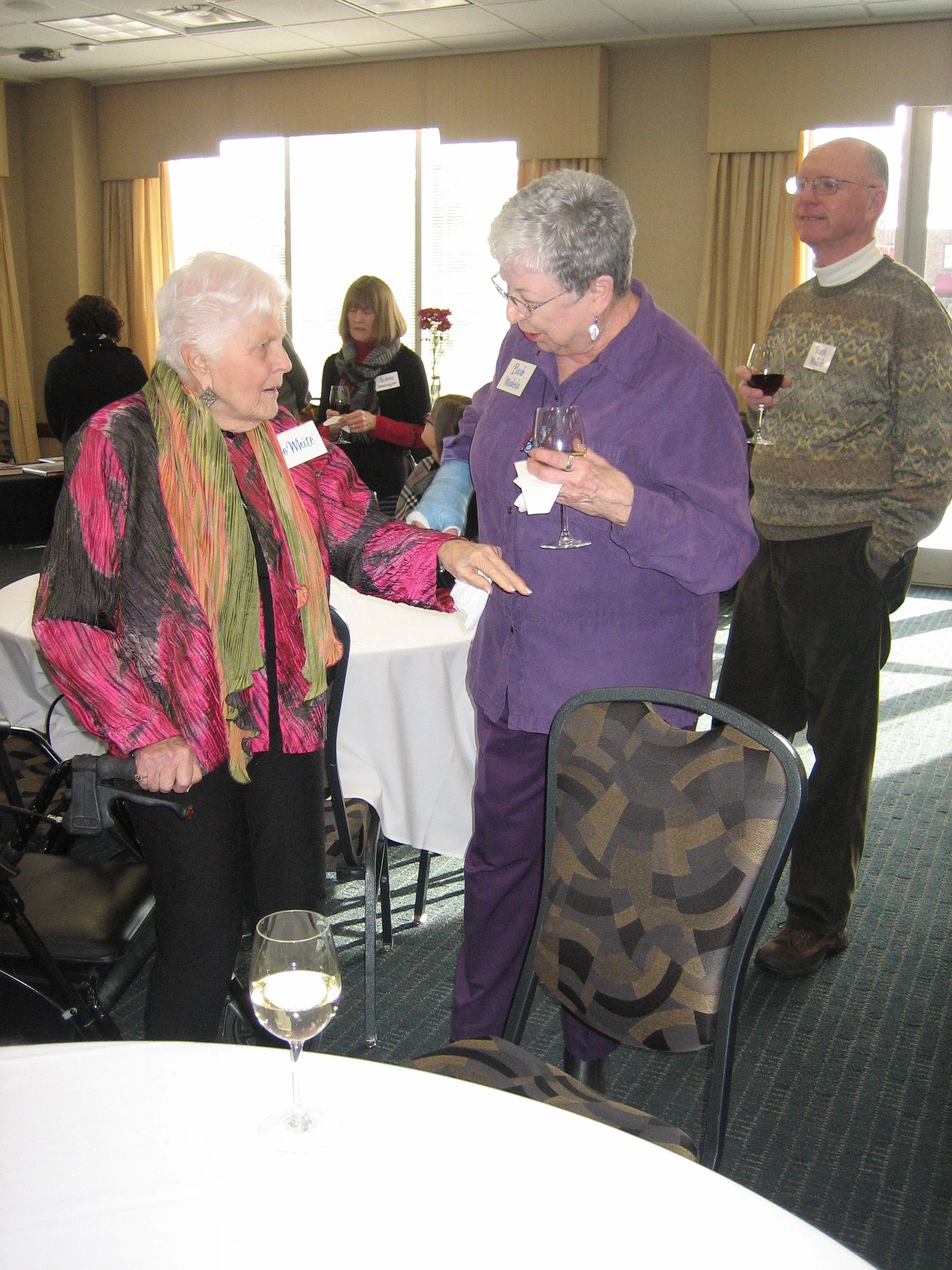 15evt05-barb-makela-jo-white.jpg