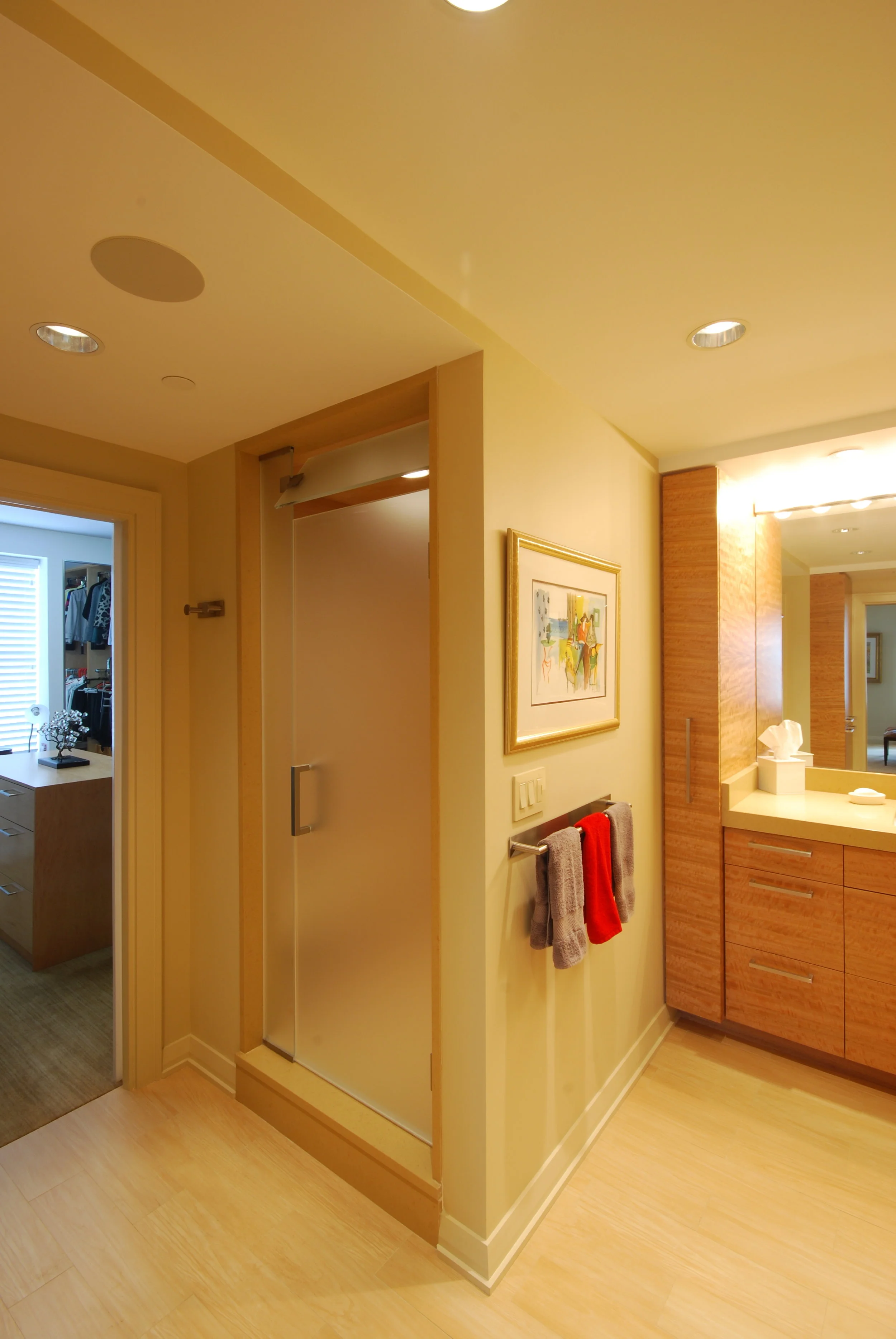 LSR Apt13.jpg
