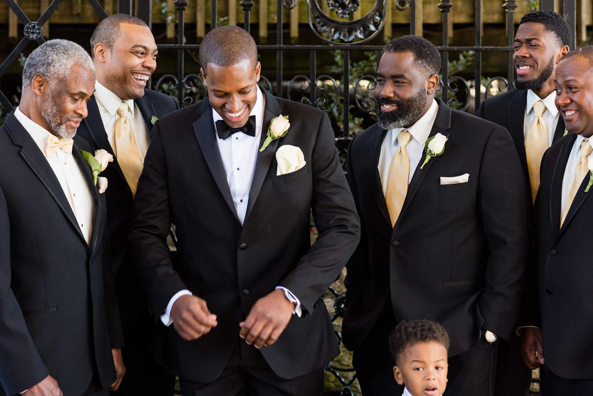 wedding groom and groomsmen.jpg