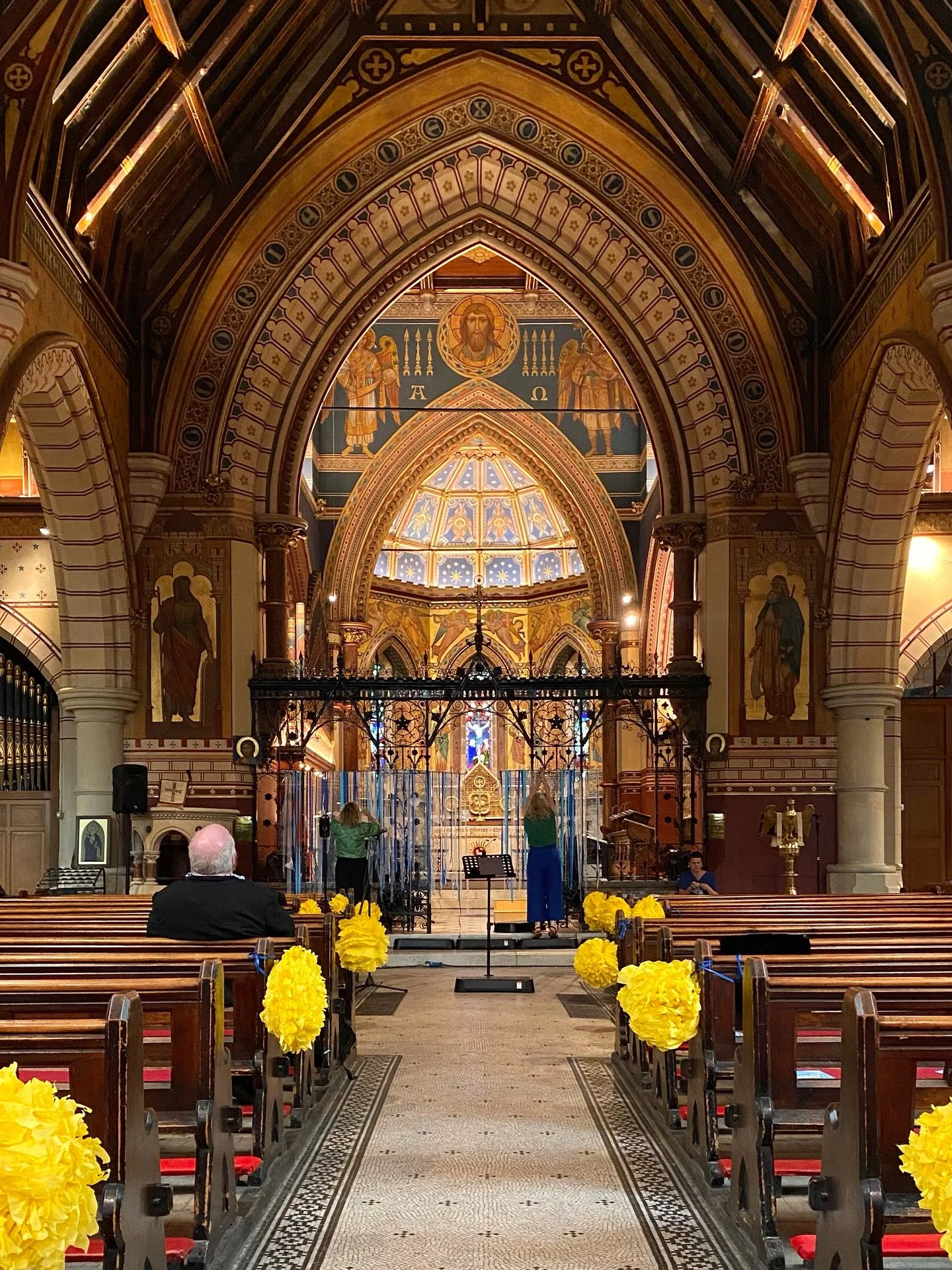 Final preparations for our concert – what a location! ๐คฉ 
Everything you need to know:
๐ Location: Saint Bartholomew’s Church
๐ช Doors open: 7pm
๐ต Concert begins: 7.30pm
Some last tickets are available at the door. See you all there!