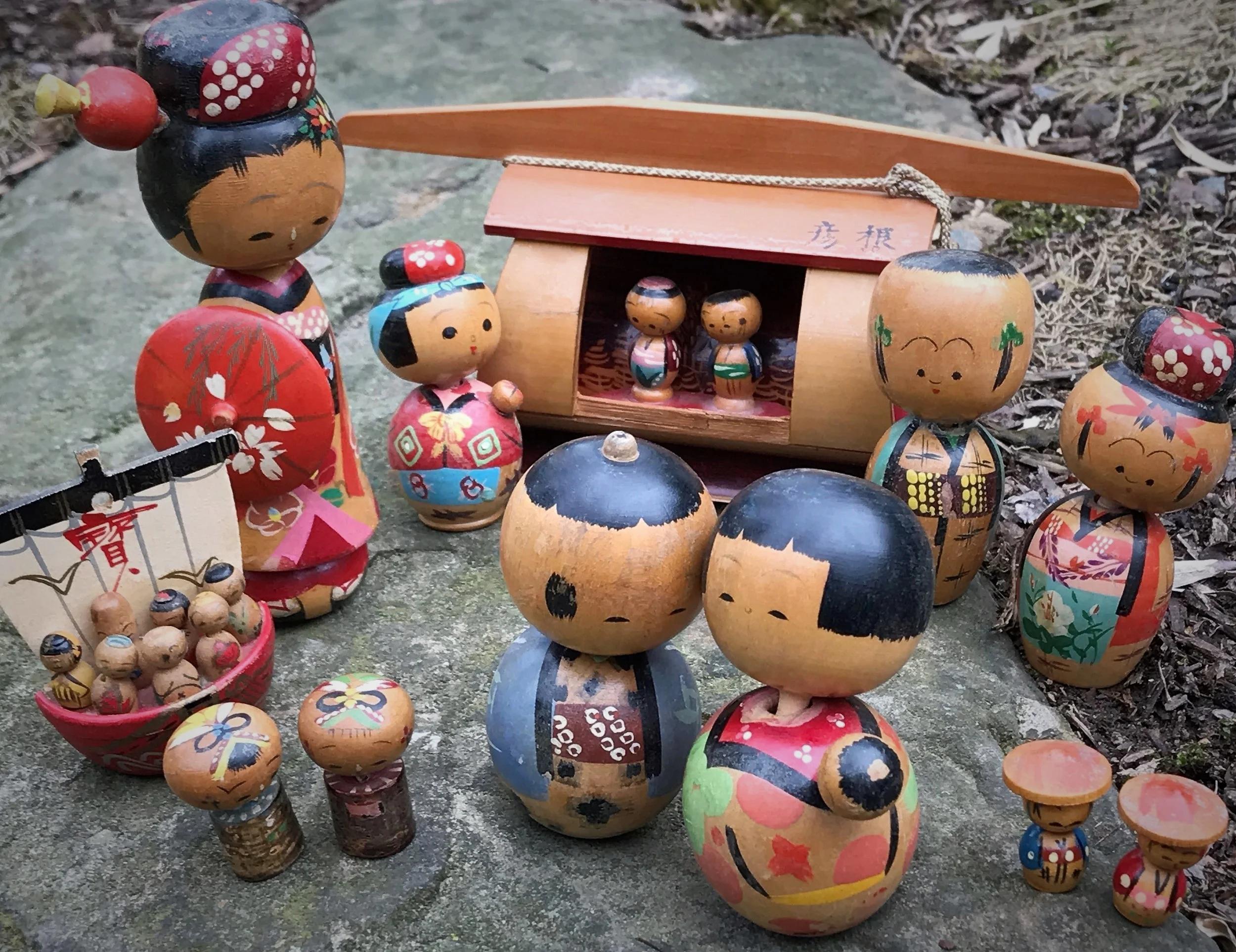 The original kokeshi collection