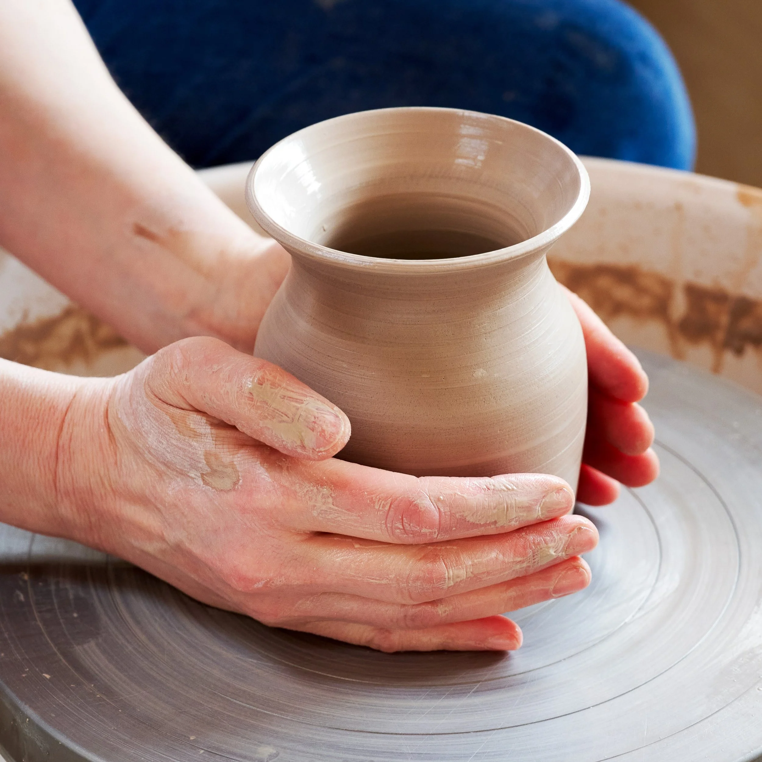 Throwing on the Wheel, all levels, with Birgit Pohl - 5-week Course
