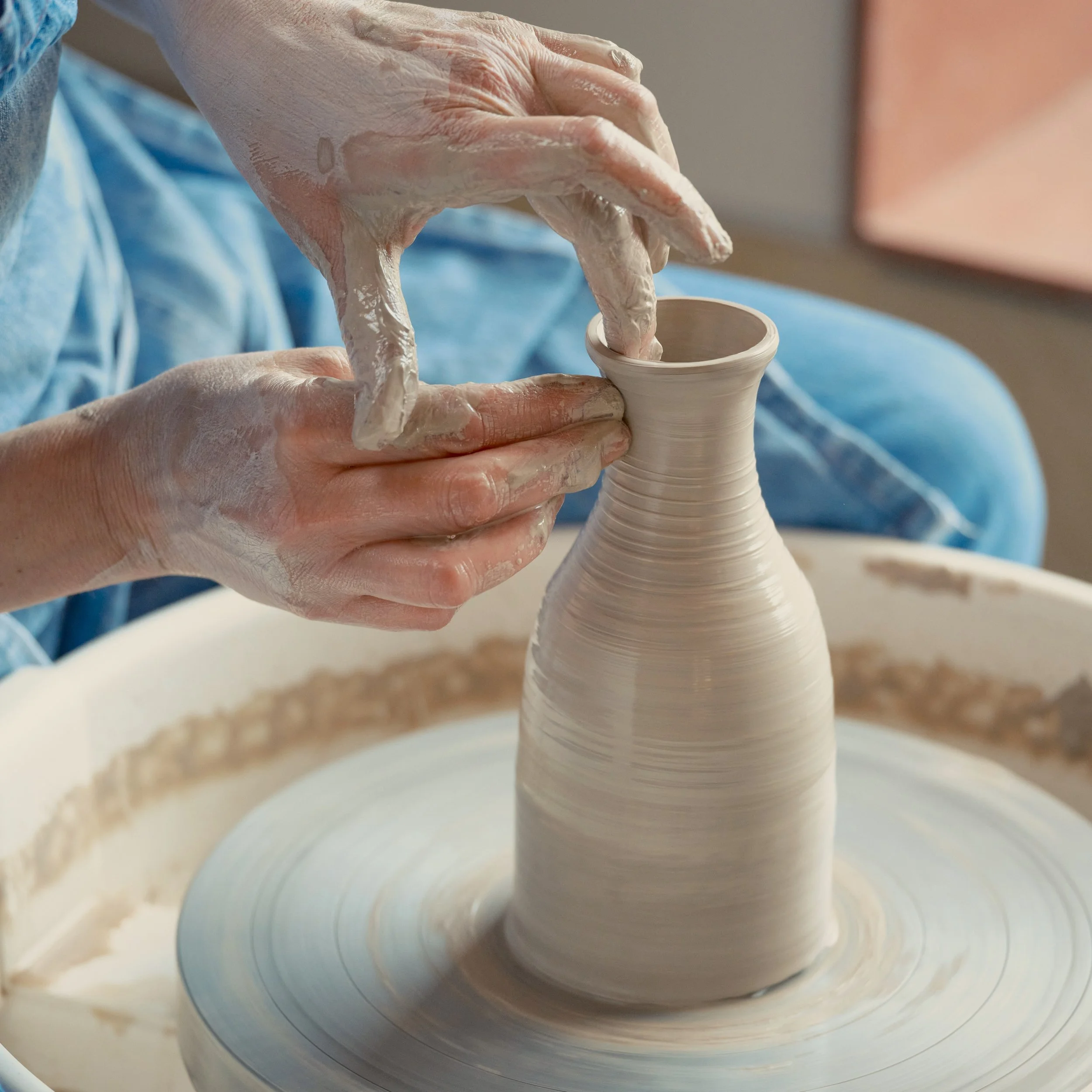 Throwing on the Wheel, intermediate, with Birgit Pohl - 5-week course