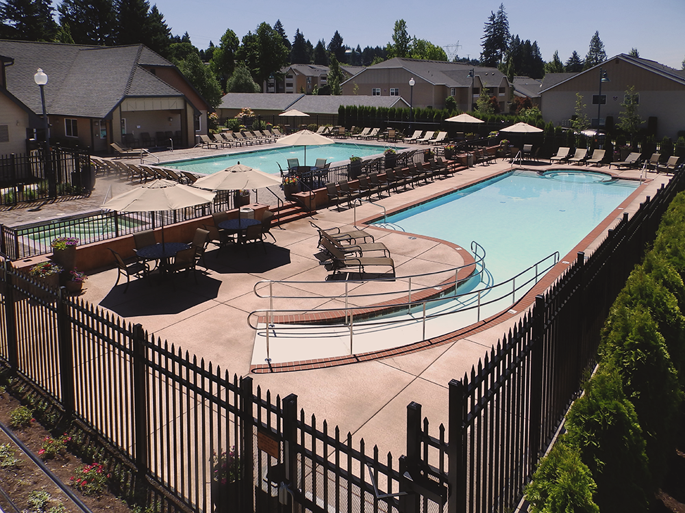 Vancouver-Washington-Mission-HIlls-luxury-apartments-pool.png