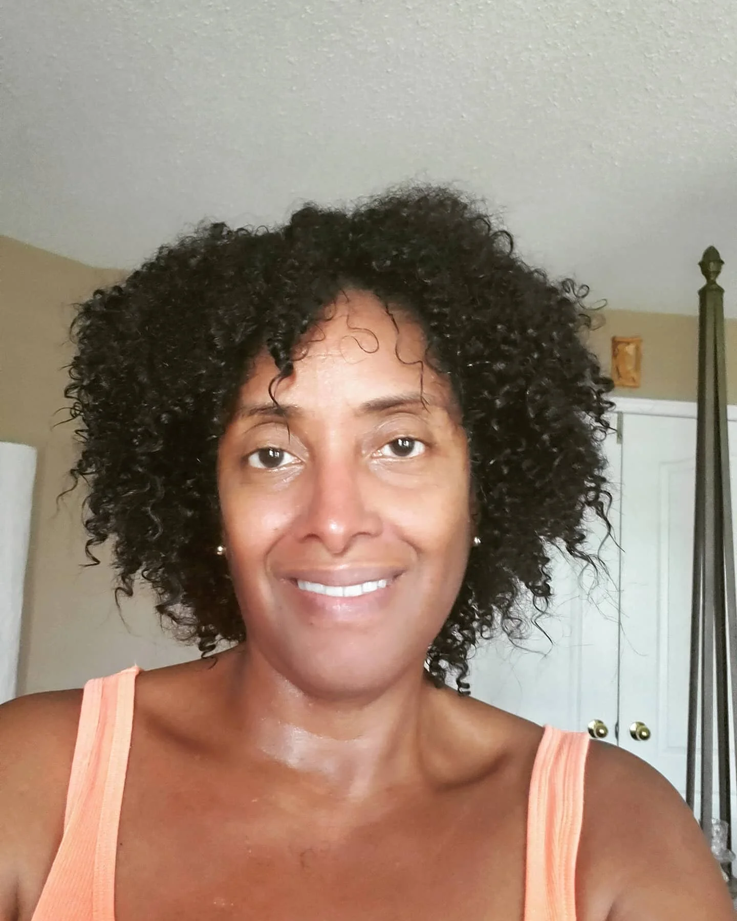 ▪︎Learning to embrace all of me including my natural curls
.
.
.
When people are stripped down to all that God has given them they begin a path of truth , wisdom and knowledge

#loveyourself #naturalhairstyles #faithoverfear
