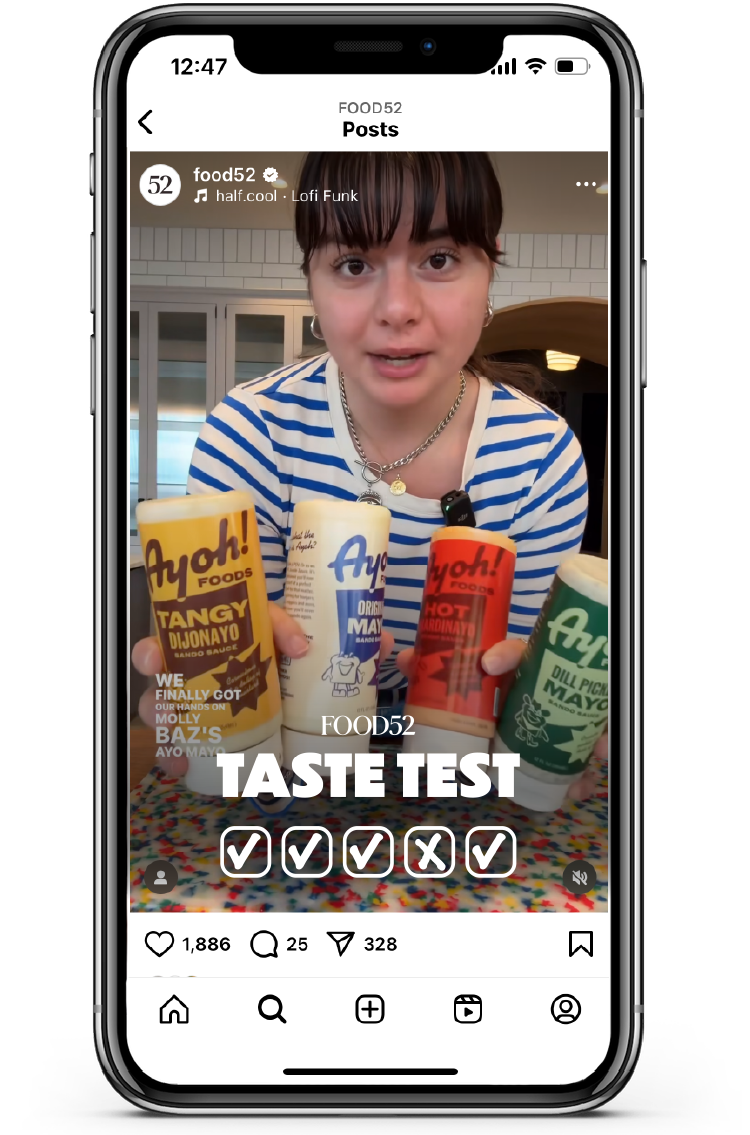 F52 Social Logos Mock Up-02.png
