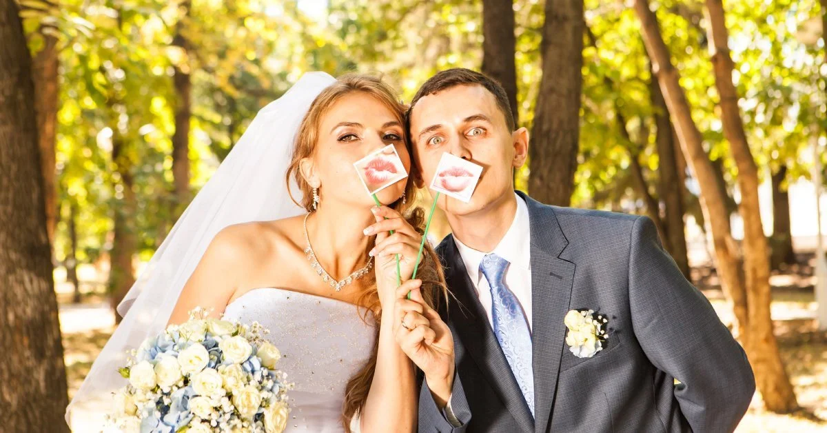 A Guide to Integrating a 360 Photo Booth Into Your Wedding