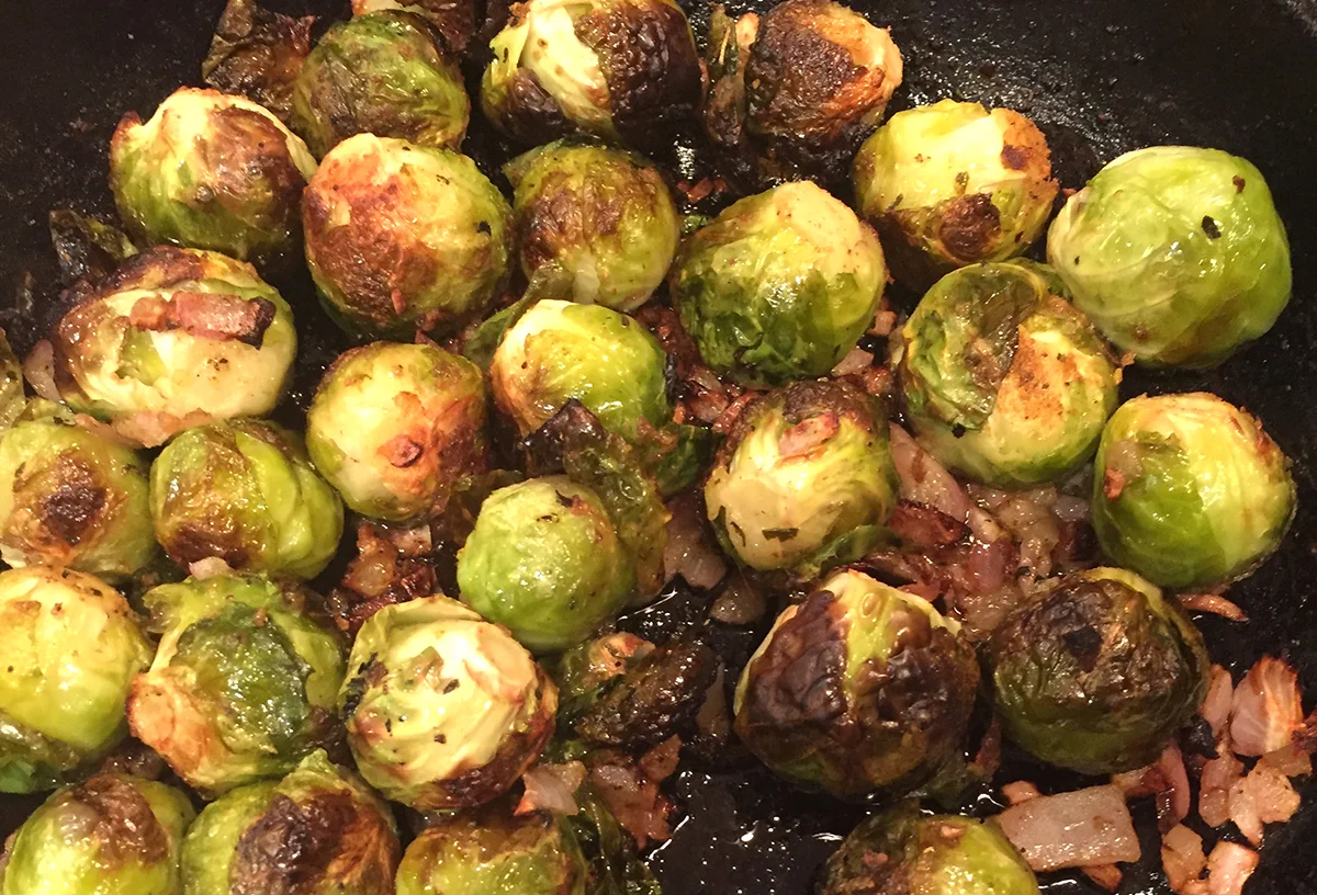 BrusselSprouts_in_skillet.jpg
