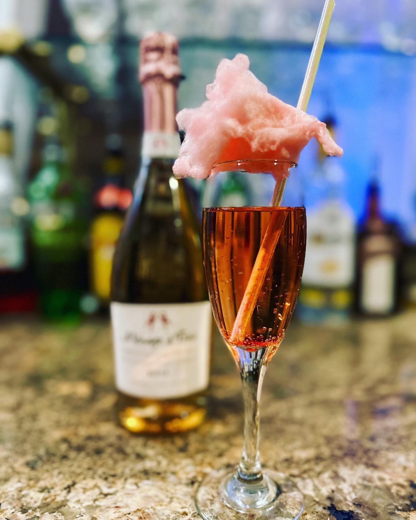 Celebrate the ball dropping with some bubbly 🥂