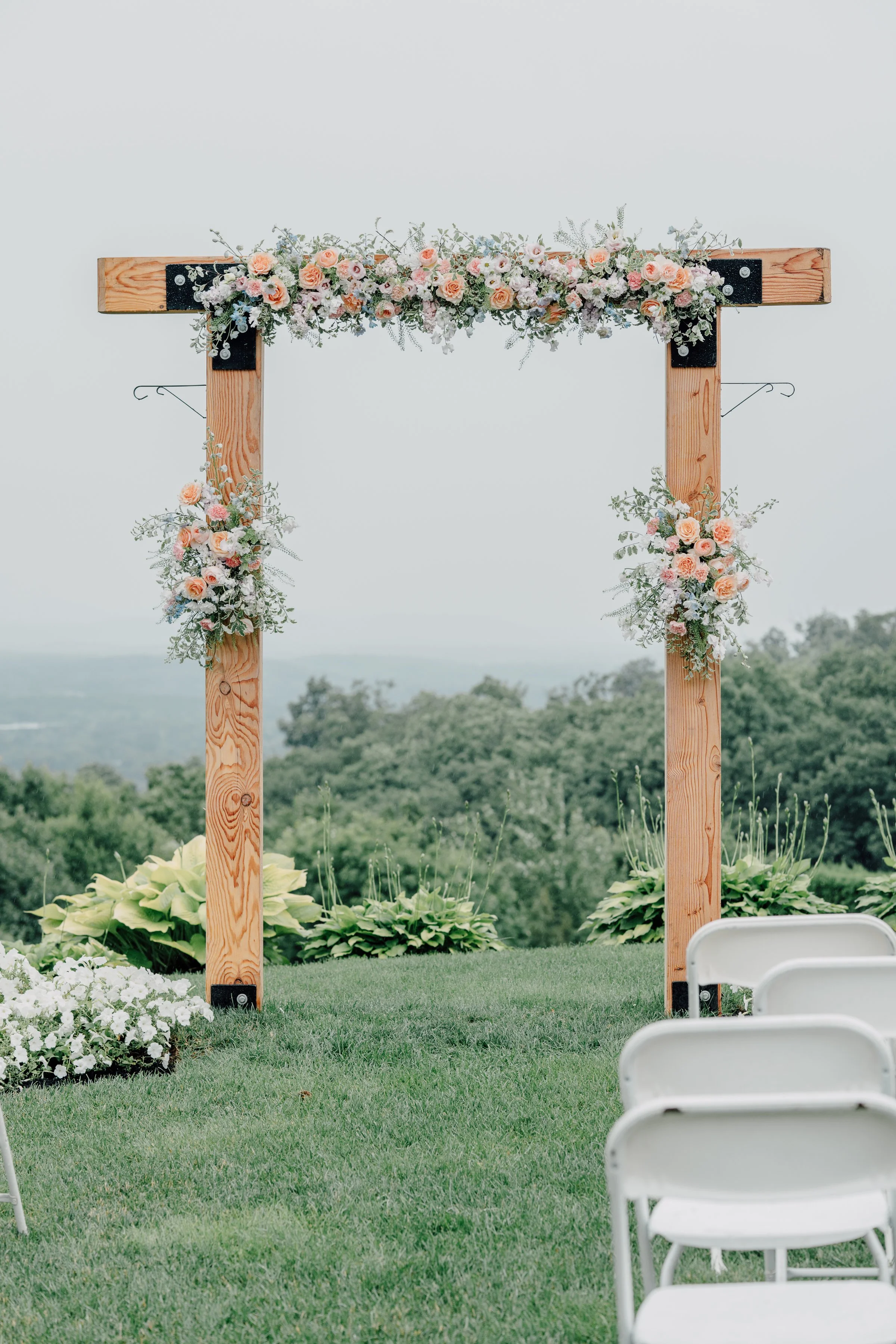 06.29.24_NicoleandRyan_TheLogCabin_HolyokeMA-103.jpg