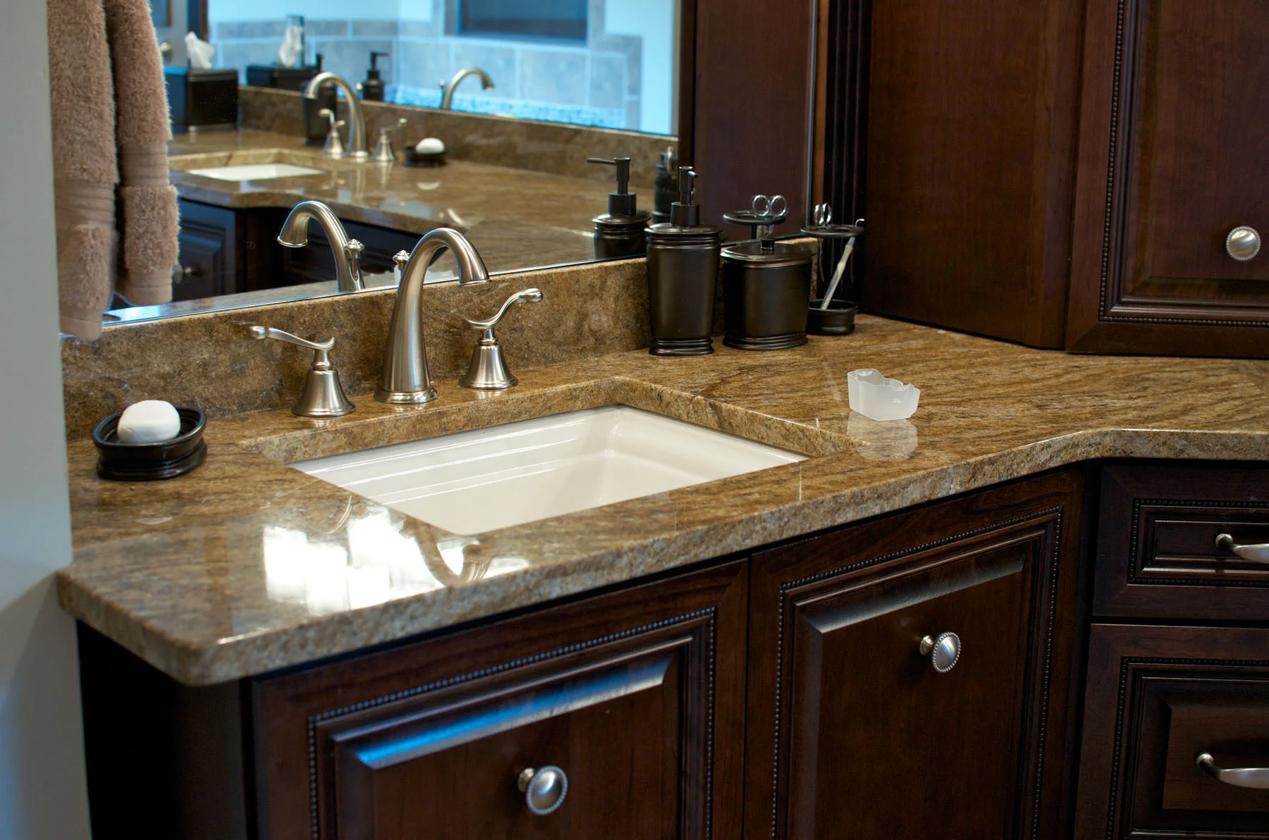 Bathroom 3.8.jpg