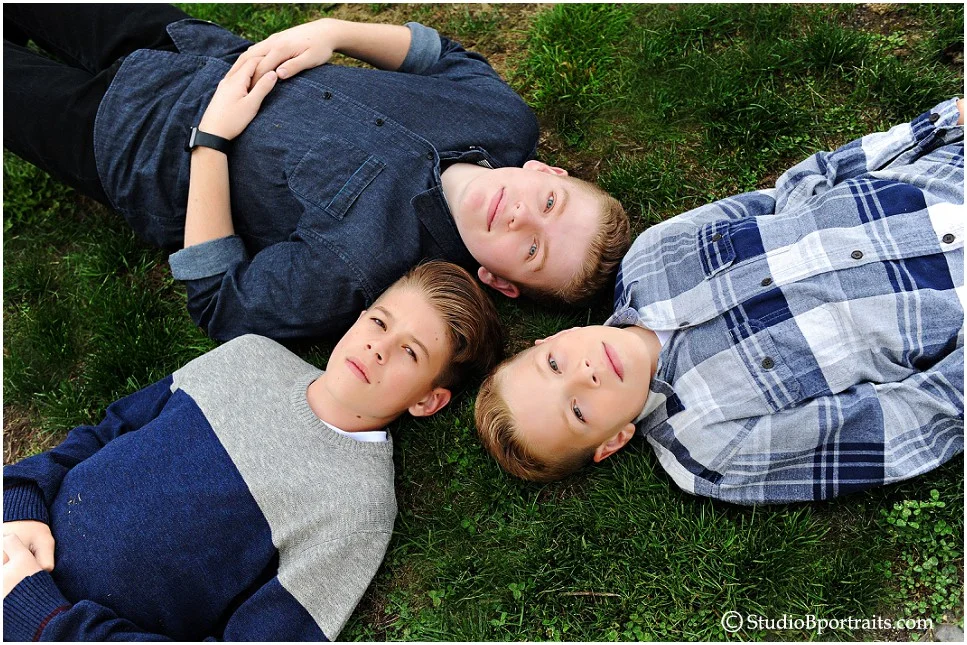 Best Fall Family Pictures in Seattle_photographed at Studio B Portraits by Brooke clark_0183.jpg