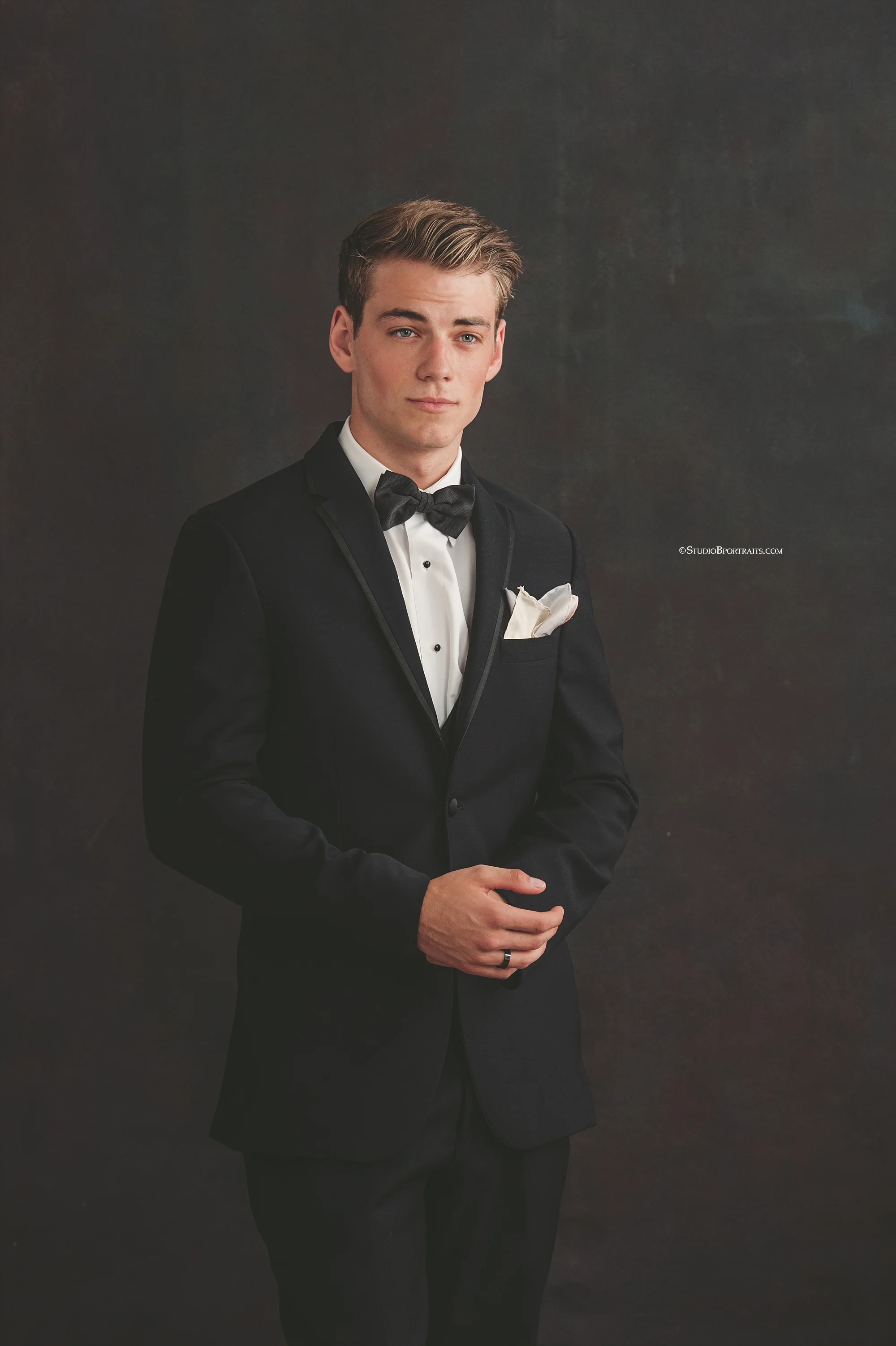 Studio B Portraits_Vanity Fair inspired senior pictures in formal gown and tux_0093.jpg
