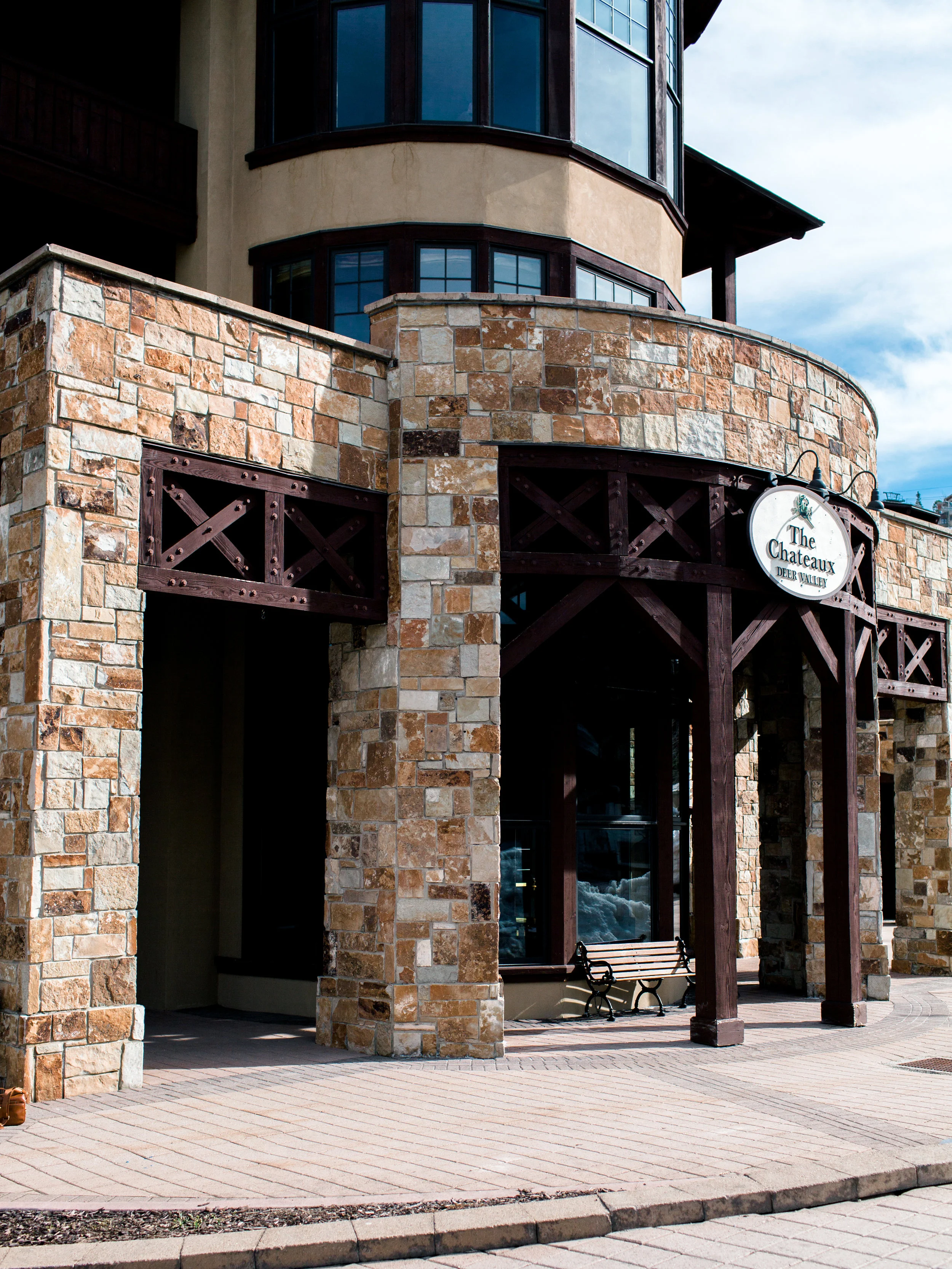 Exterior 2.jpg