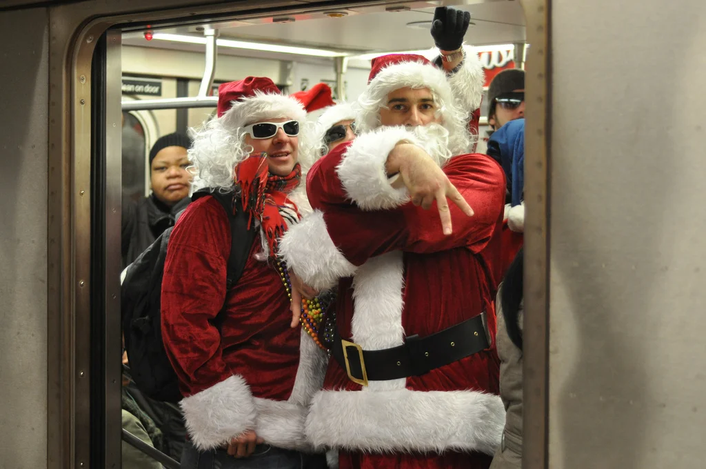 Taken at the Grand Army Plaza subway station in BRooklyn, NY during Santacon 2009.