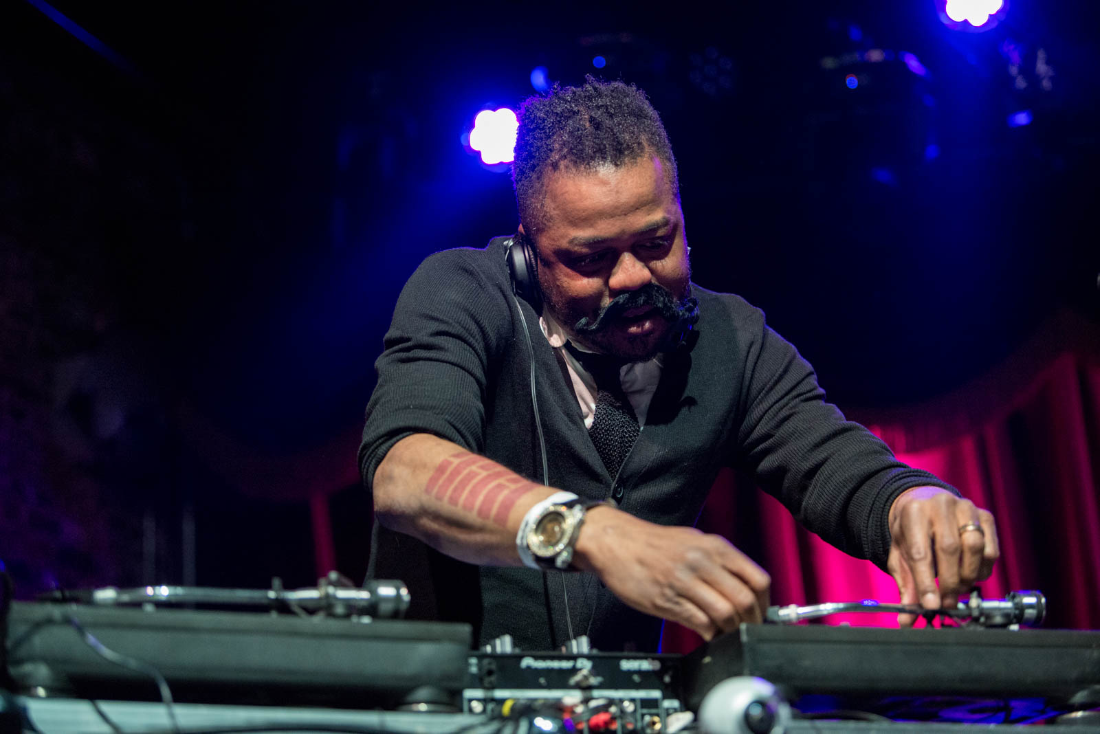DJ Just Blaze, who used to be known DJ Firestarter before attending Handsome Boy Modeling School on Thursday, April 5, 2018 at Brooklyn Bowl.