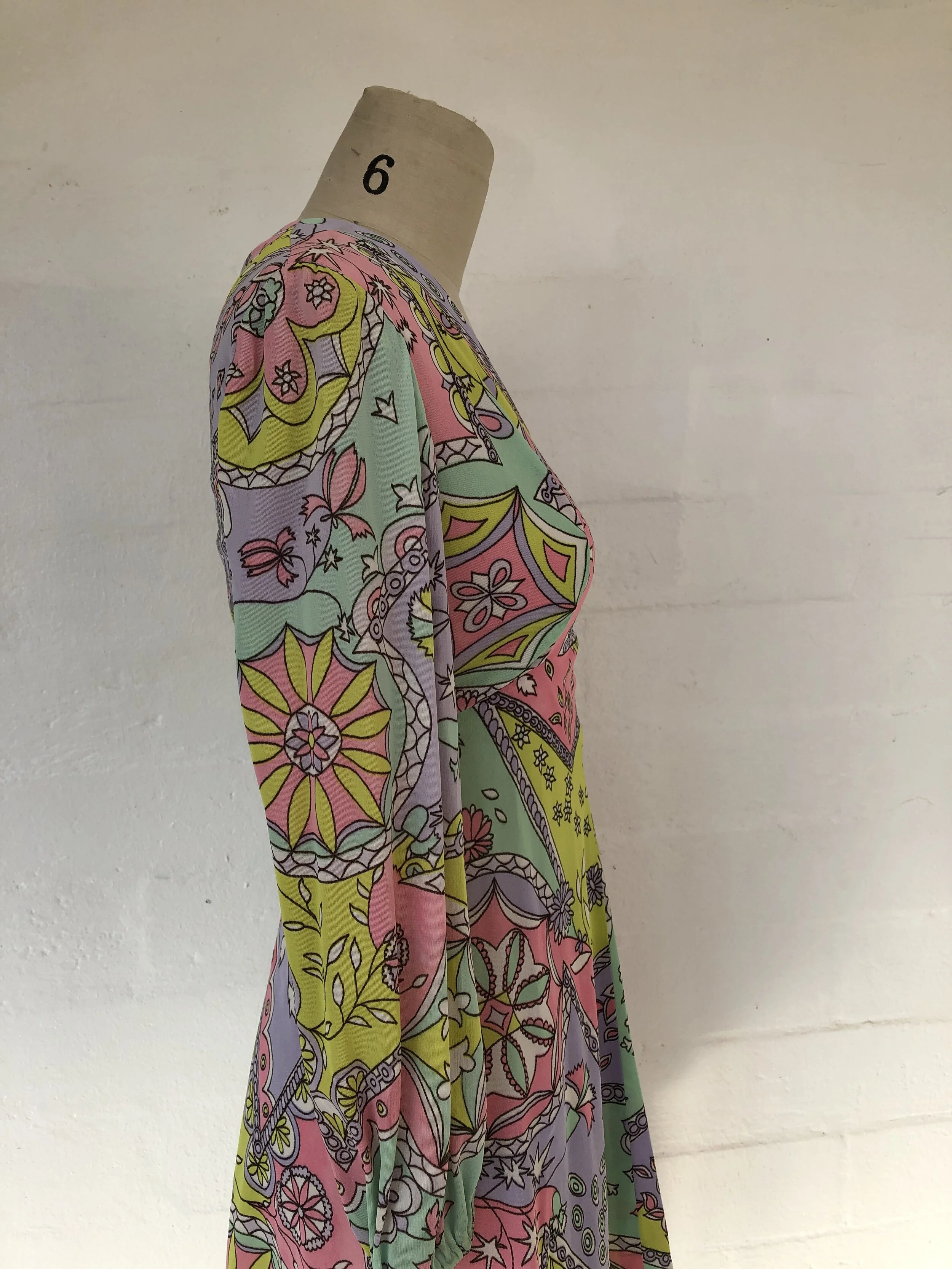 C9E900B9-85DA-4C52-8ACA-371D60E09154