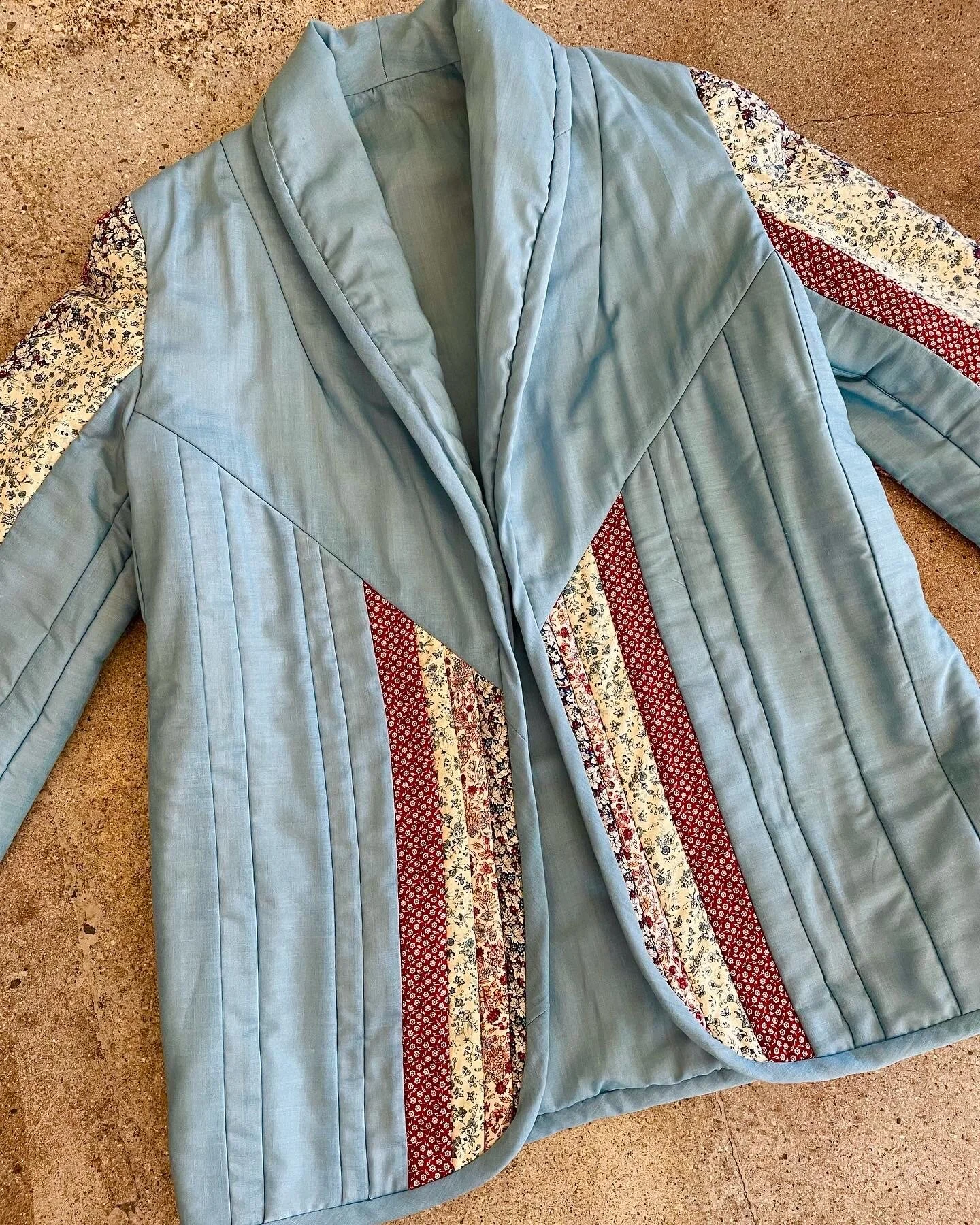 6B2AFCEB-64D9-41D9-8770-B2A0F218A2FE