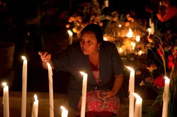 From La Ofrenda: The Days of the Dead , a documentary film by Lourdes Portillo and Susana Muñoz.