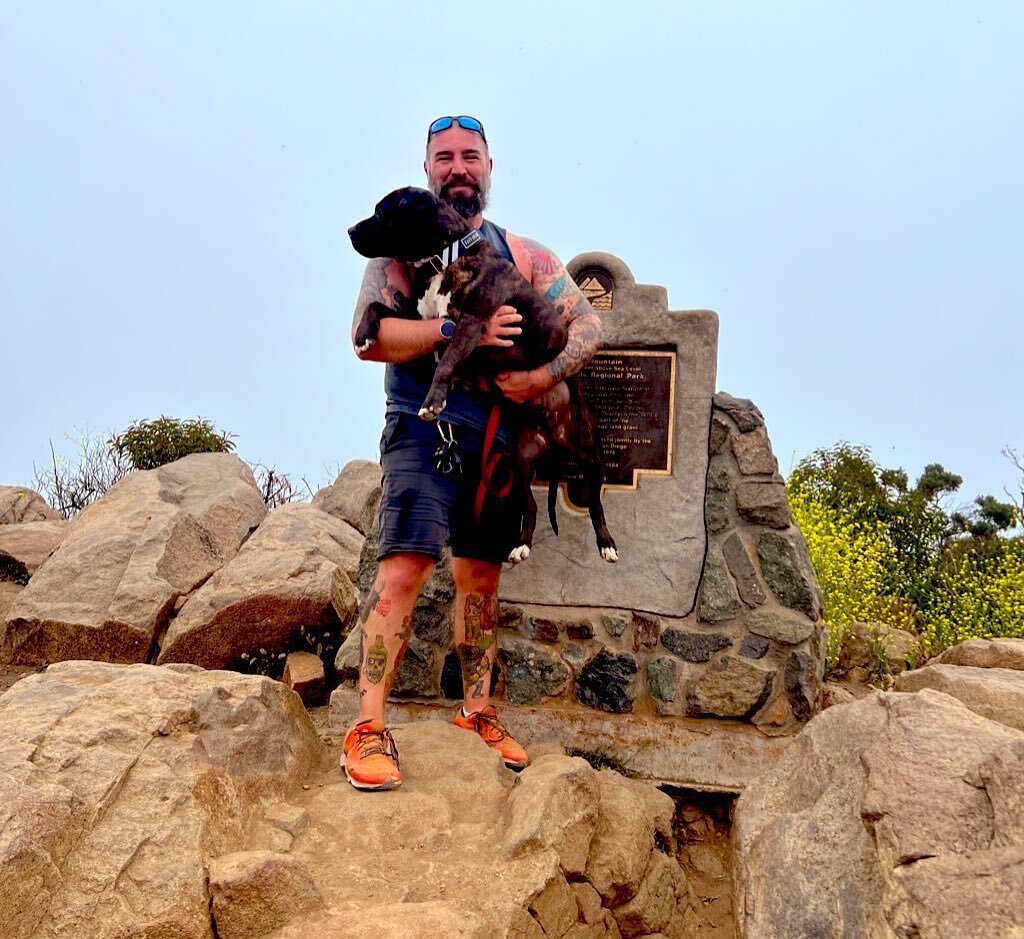 Dracula and I hiking Cowles Mountain this morning. Get your own hiking buddy at @passionforpitties #staffordshirebullterrier #adoptdontshop #hiking #hikingadventures #hikingsandiego #dog #dogs #dogsofinstagram #dogshiking #dogstagram #pitstagram