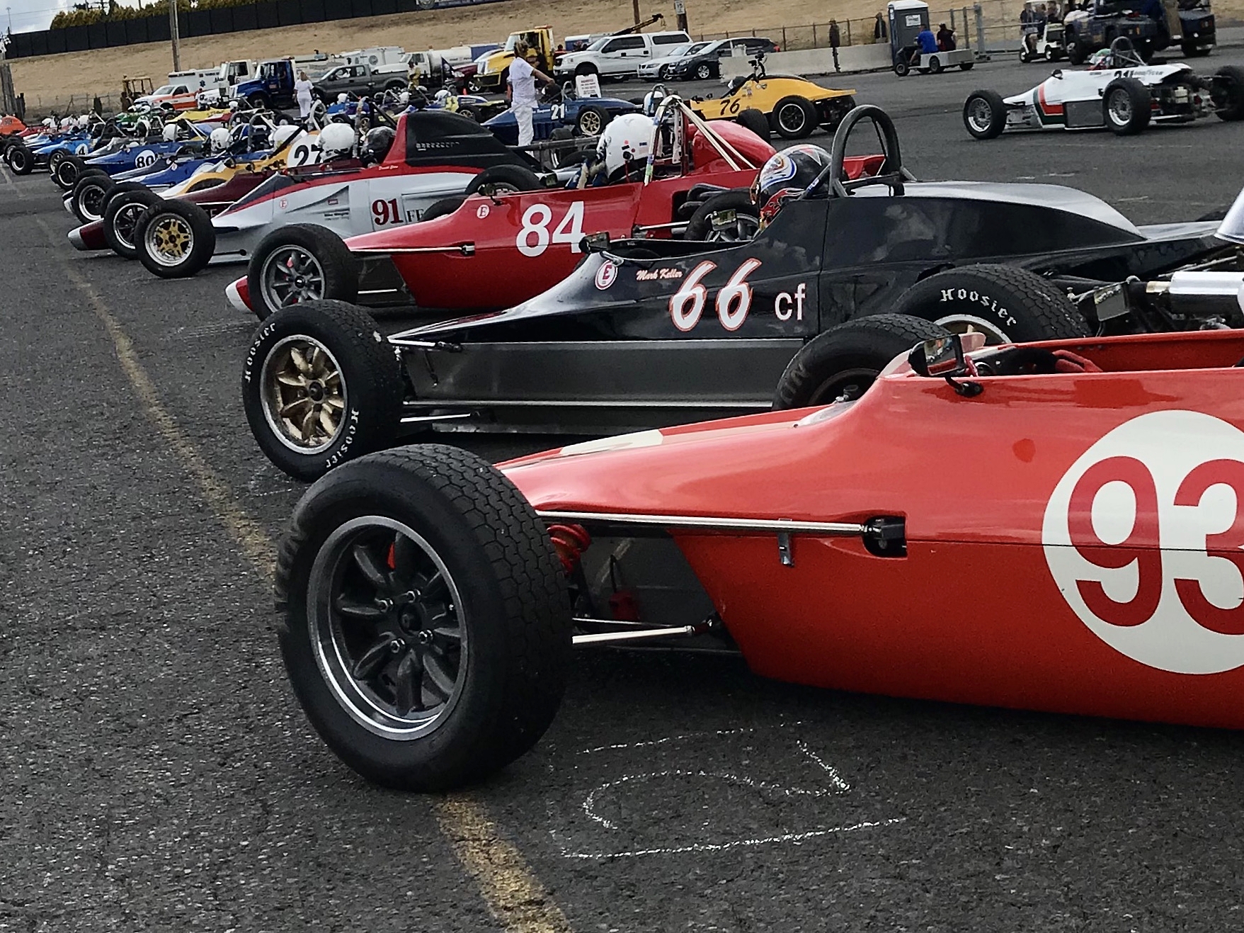 A beautiful grid of Historic, Club and “Modern” Formula Fords