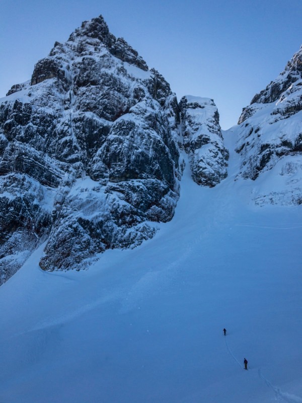 Approaching Gunsight on Ledge