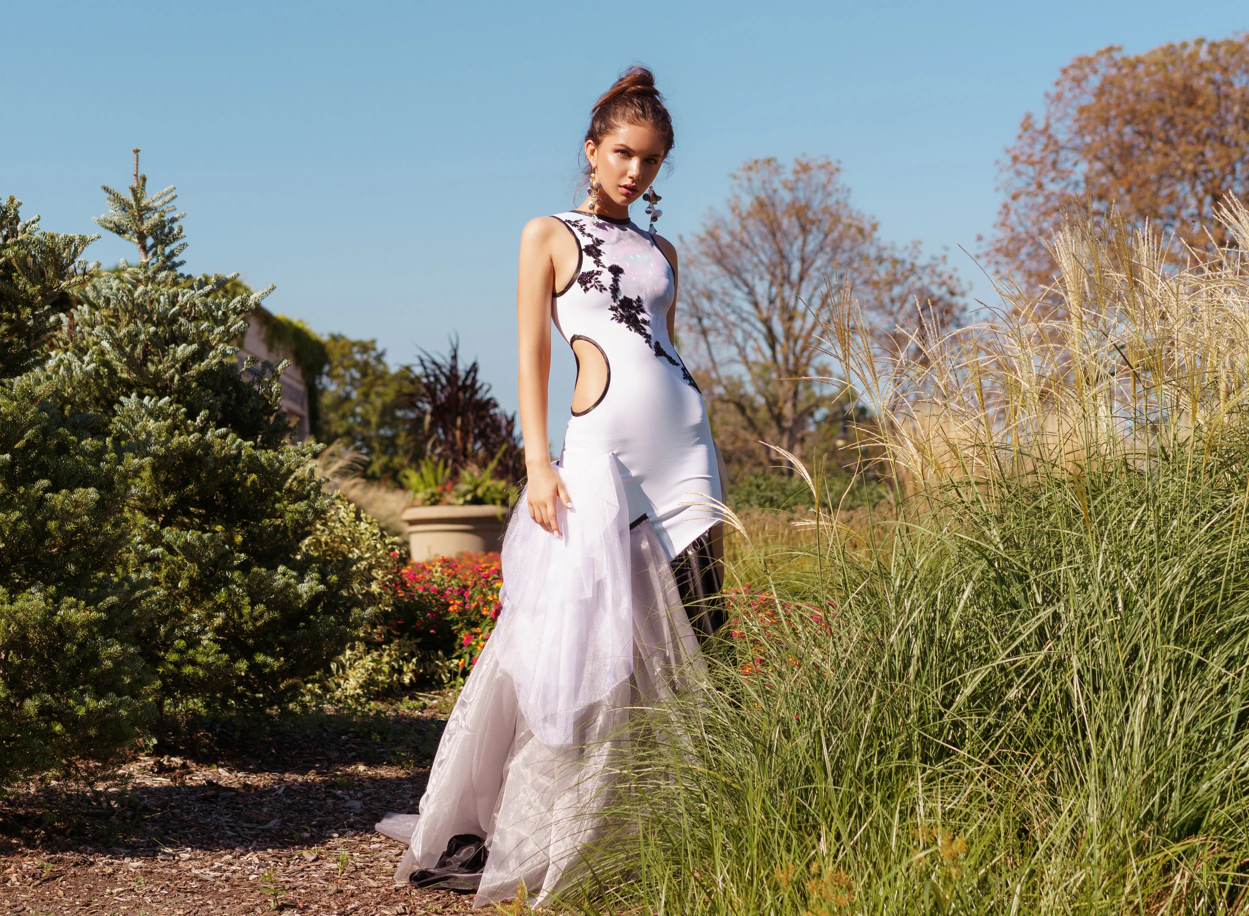 Look14sideoutdoor.jpg