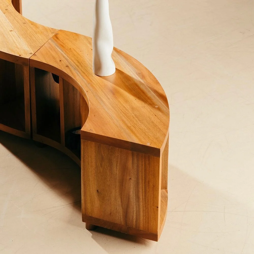 mahogany wood grain never gets old ✨