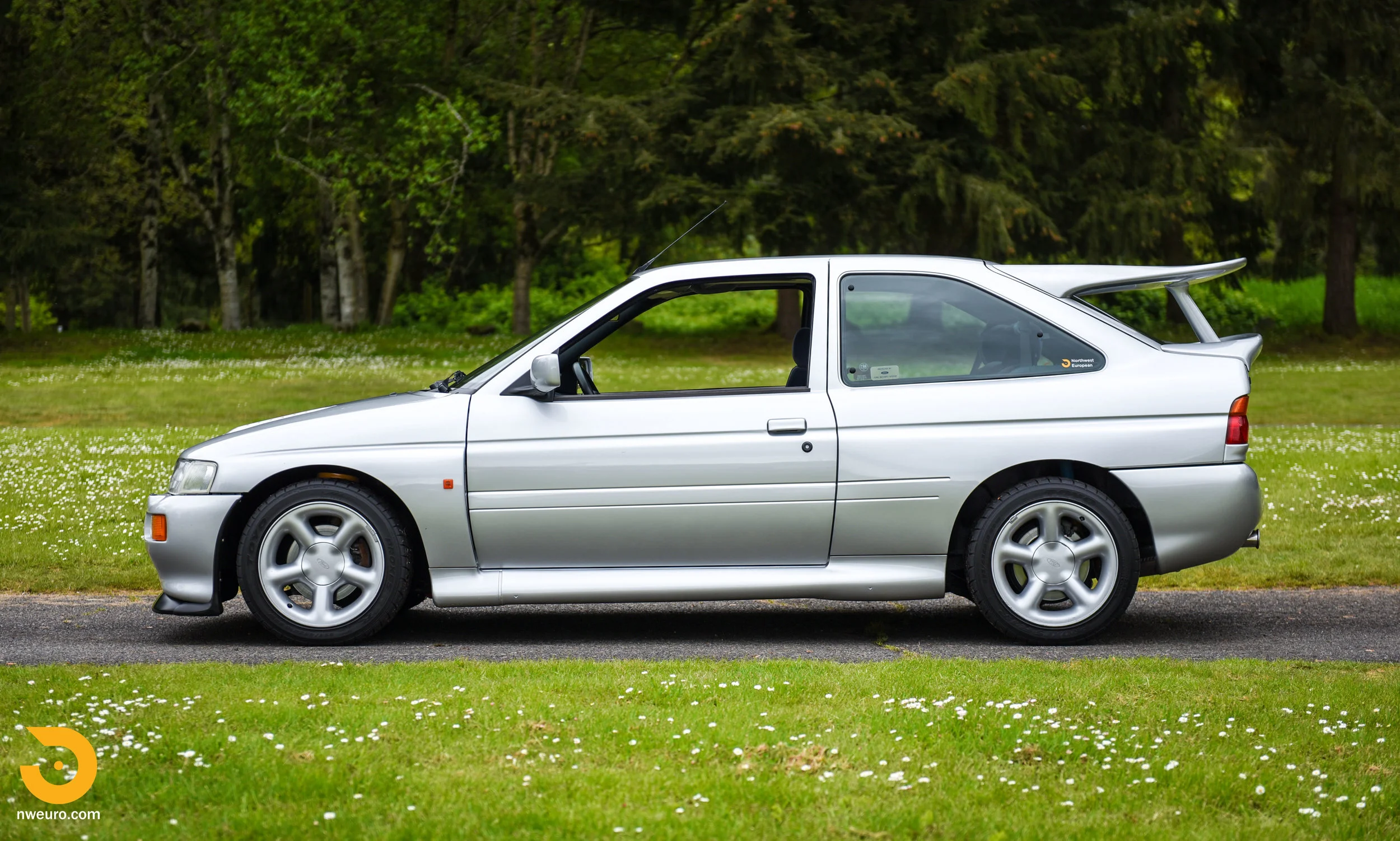 Ford escort rs cosworth