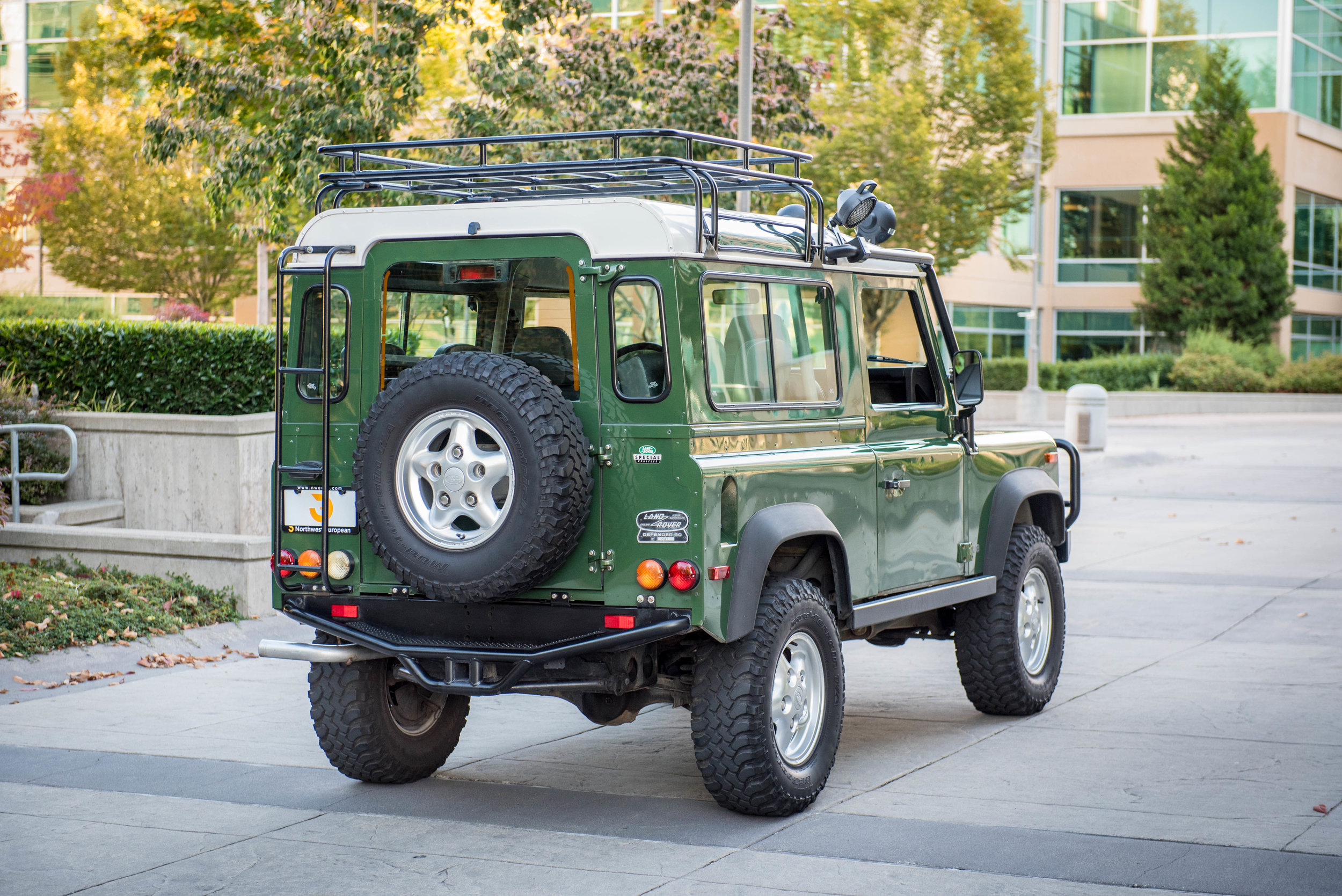 1997 Land Rover Defender 90 NAS-37.jpg