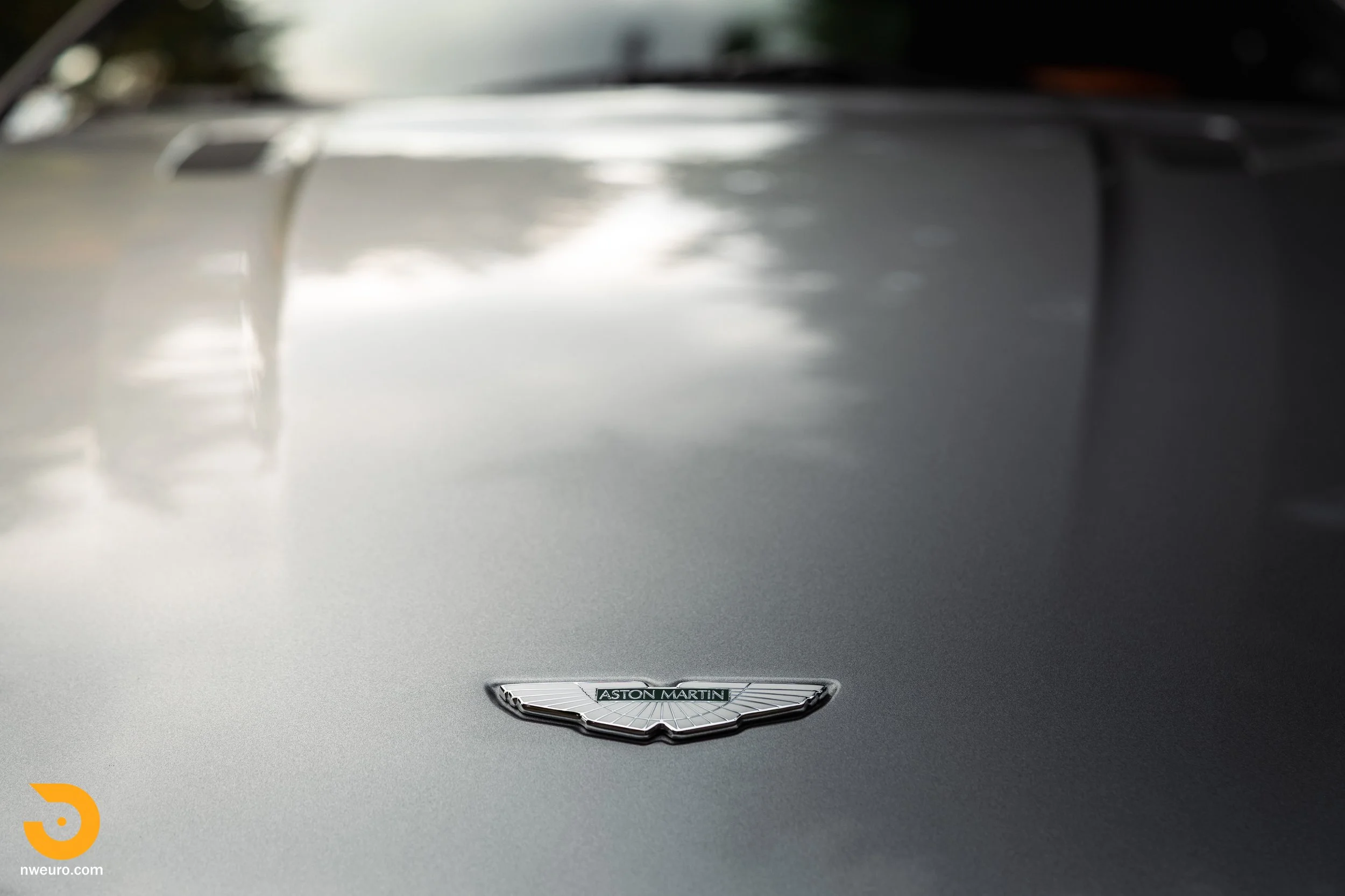 2007 Aston Martin V8 Vantage-8.jpg