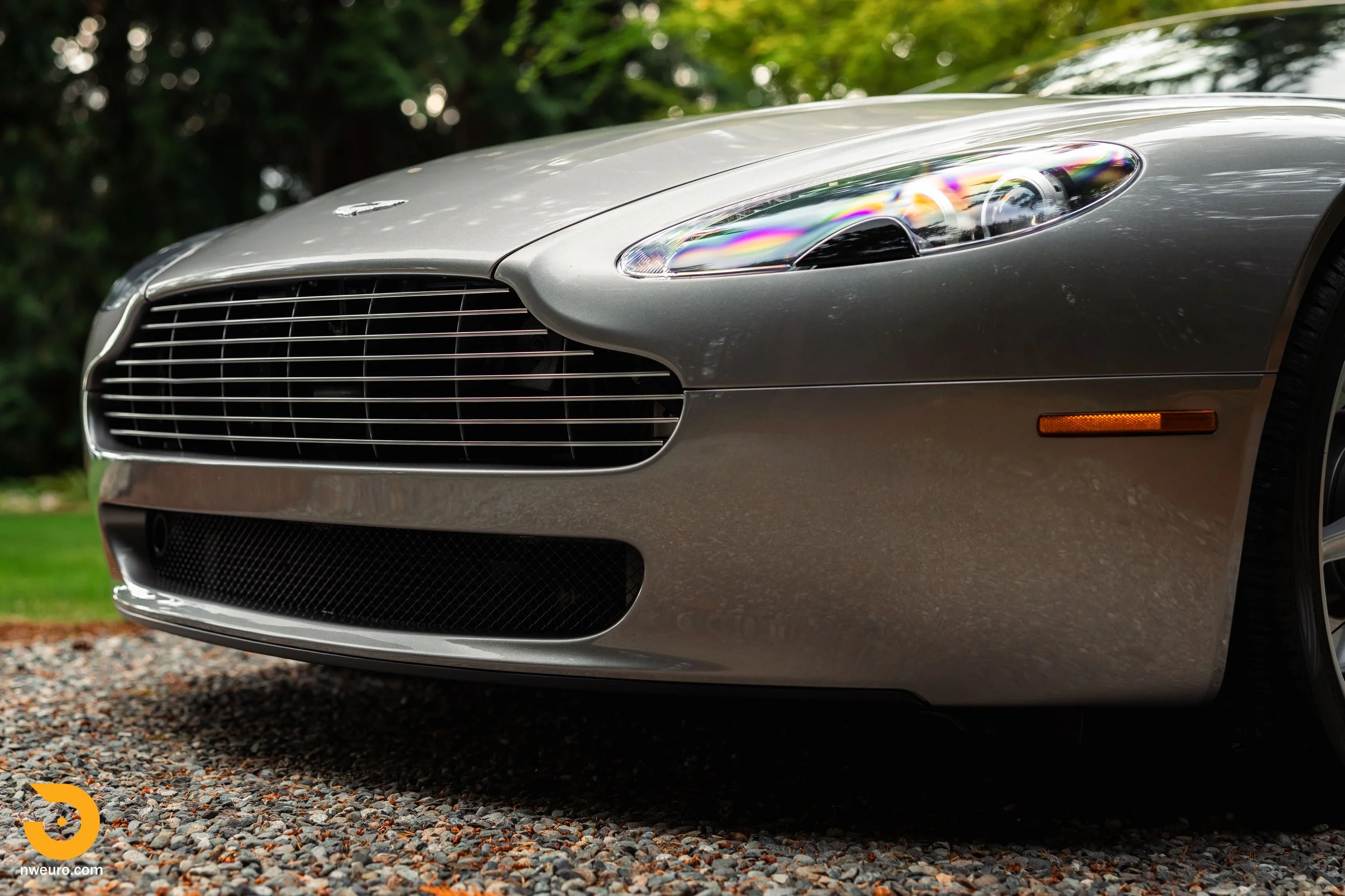 2007 Aston Martin V8 Vantage-10.jpg