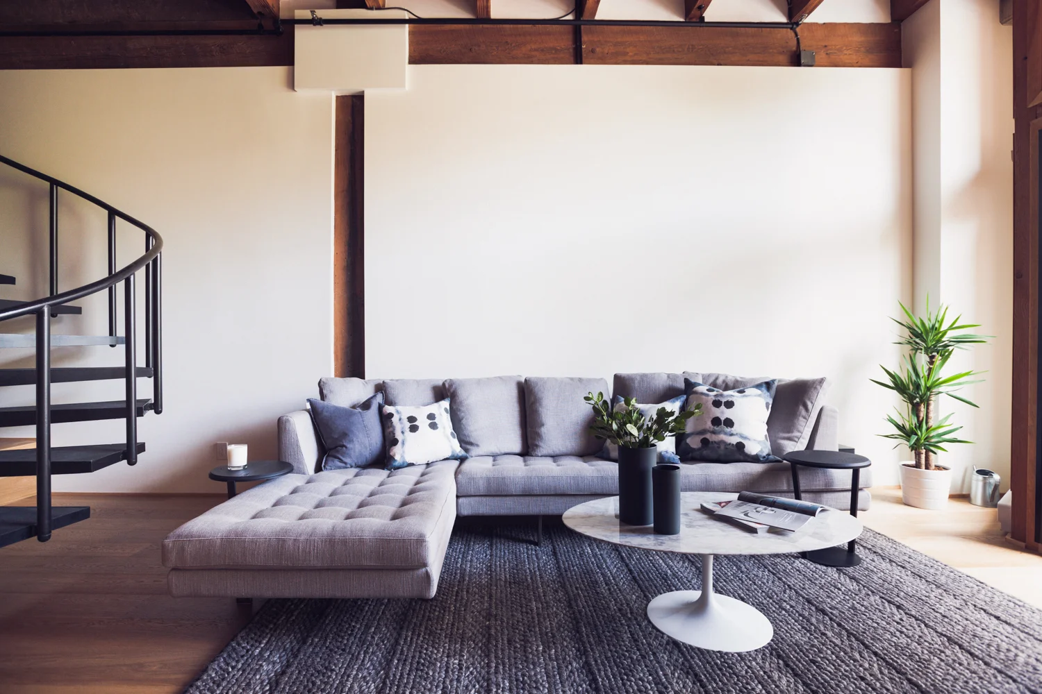 1_Living Room.jpg