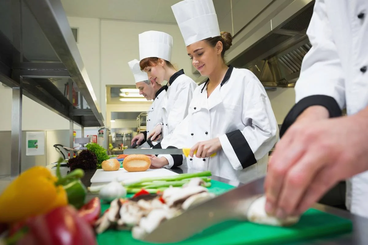 foo_besteats_workers_2487.jpg