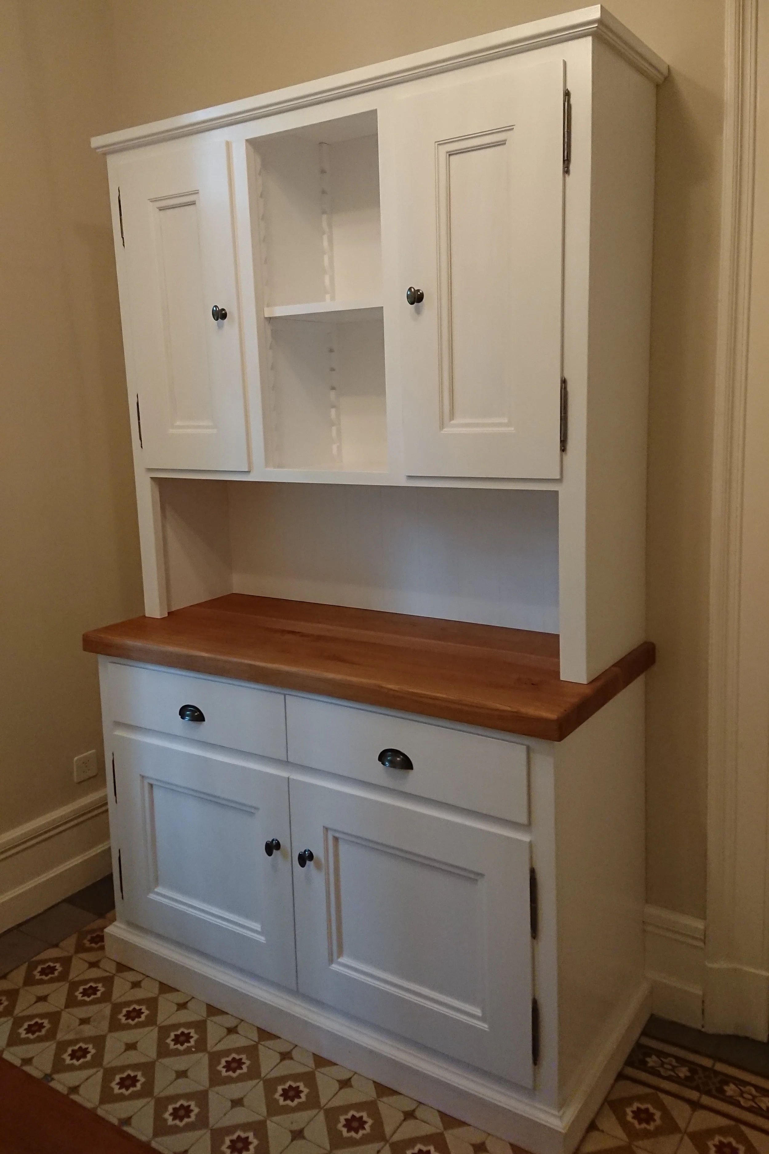  Küchenbuffet in Zürcher Villa 