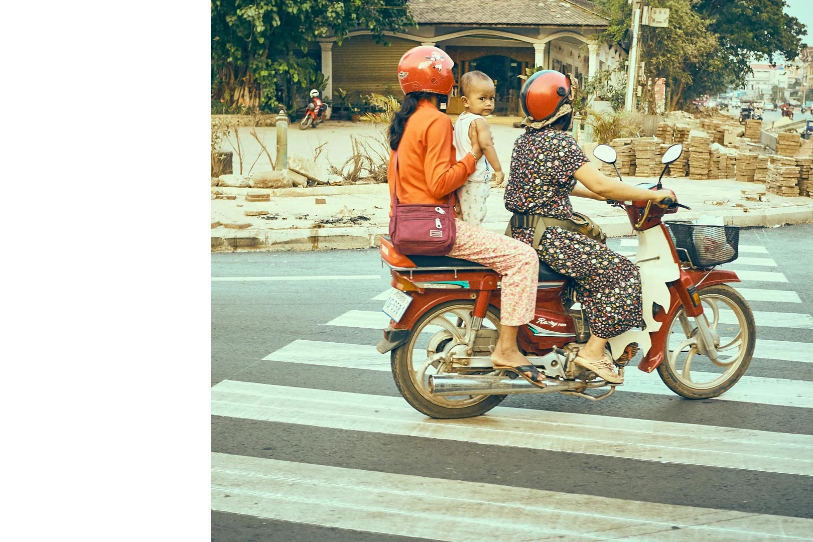 Severin_Schweiger_Kids_on_Motorbikes_4.jpg