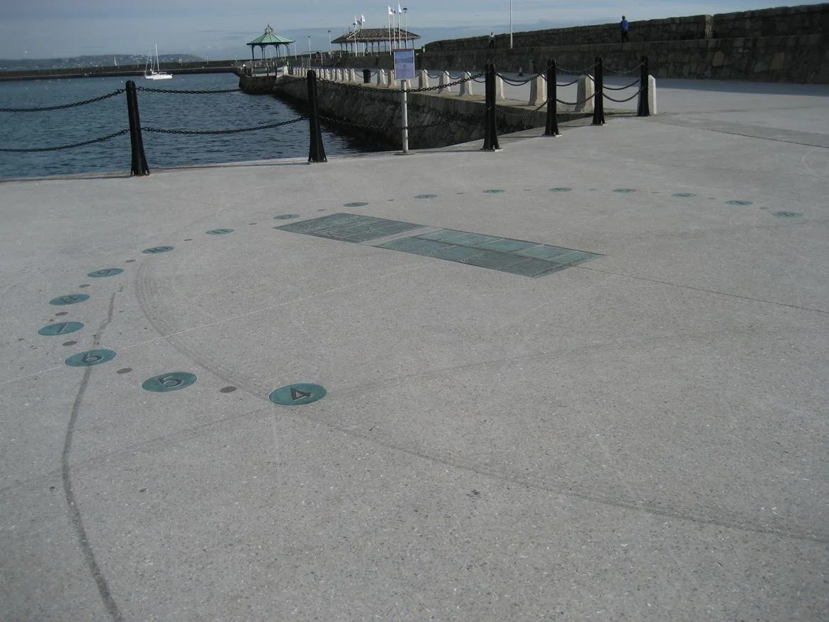 East Pier Dun Laoghaire Harbou 4.jpg