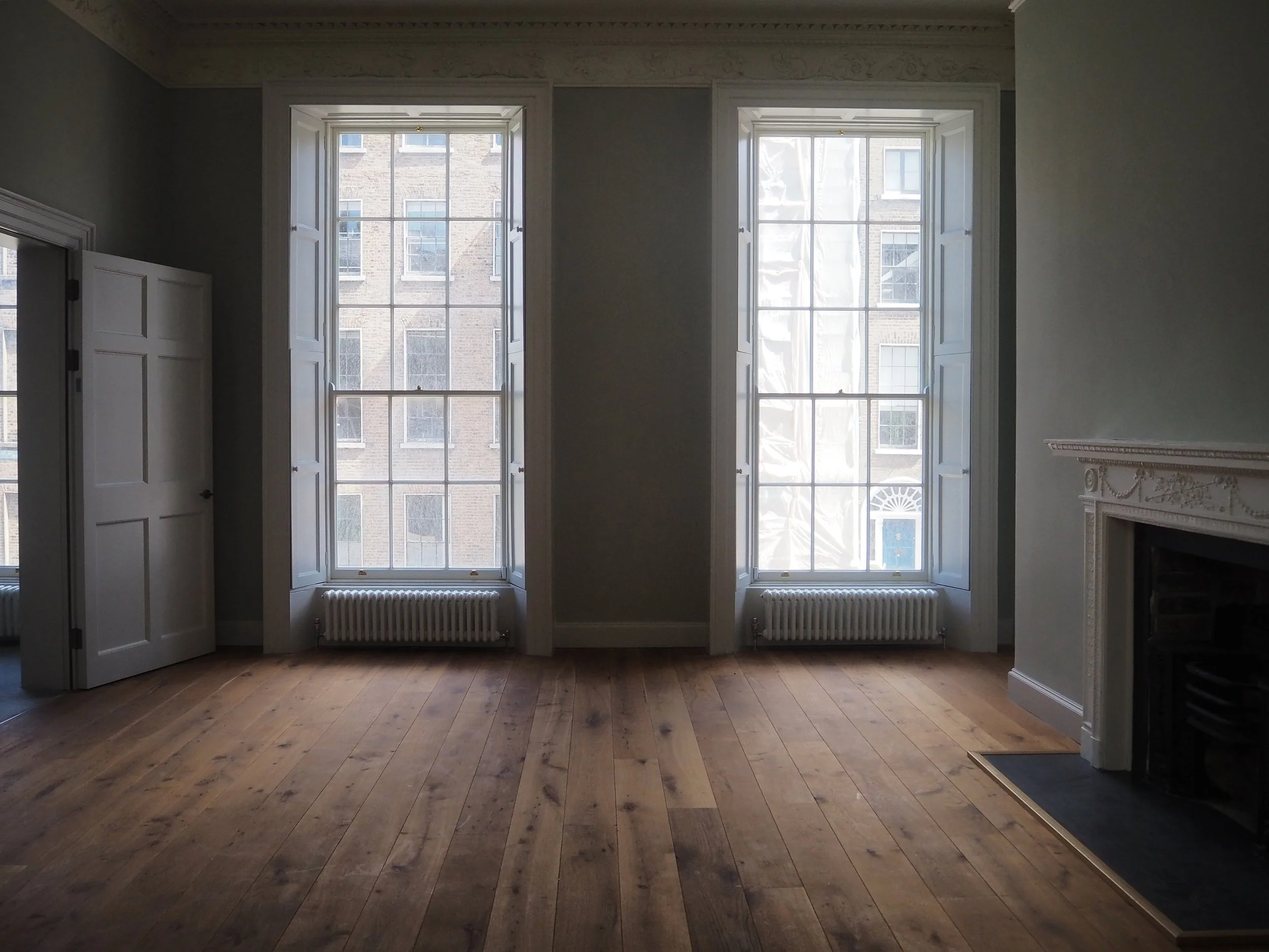 SA_1601_Triplex Living Room  .JPG