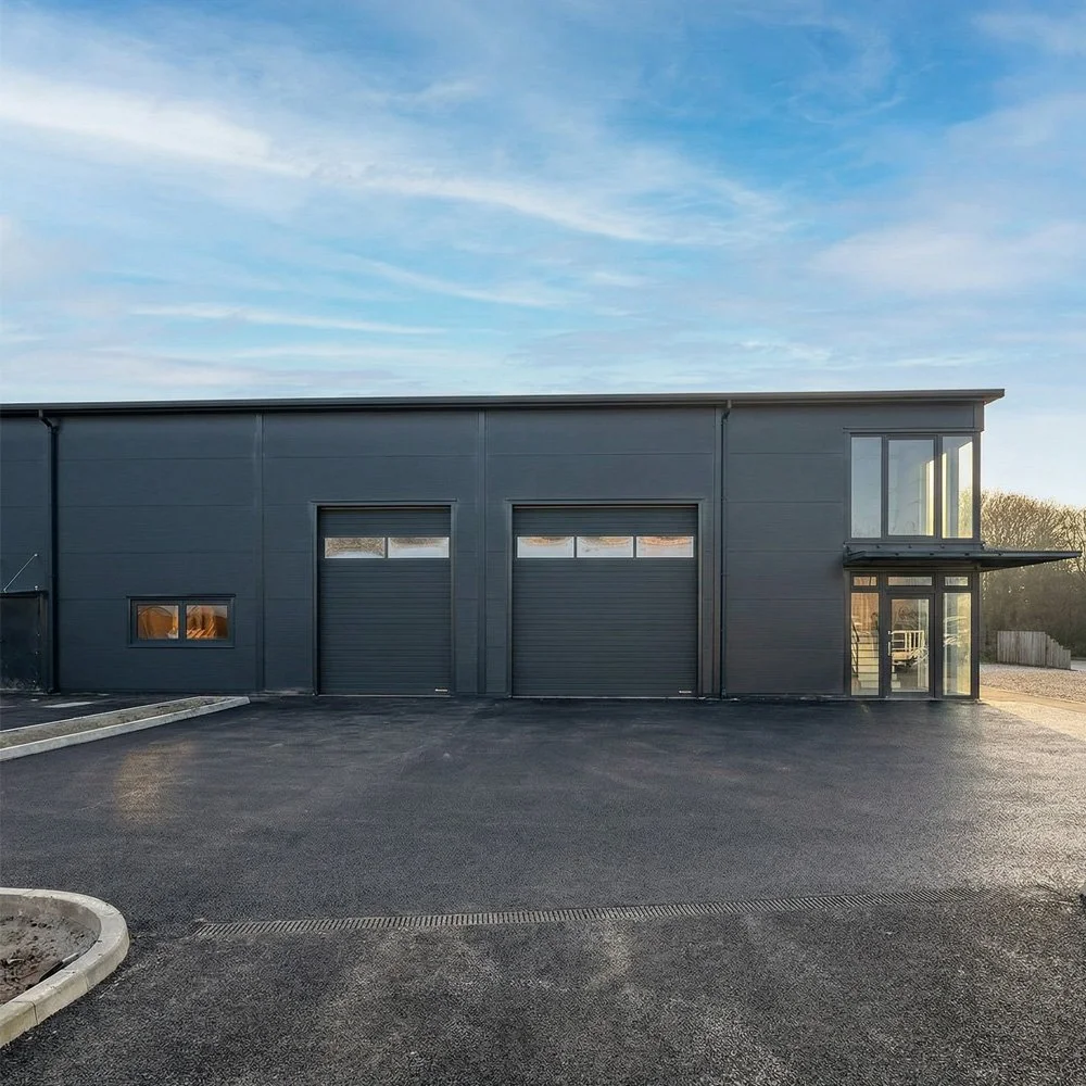 Coles Automotive Showroom and Garage Fit Out