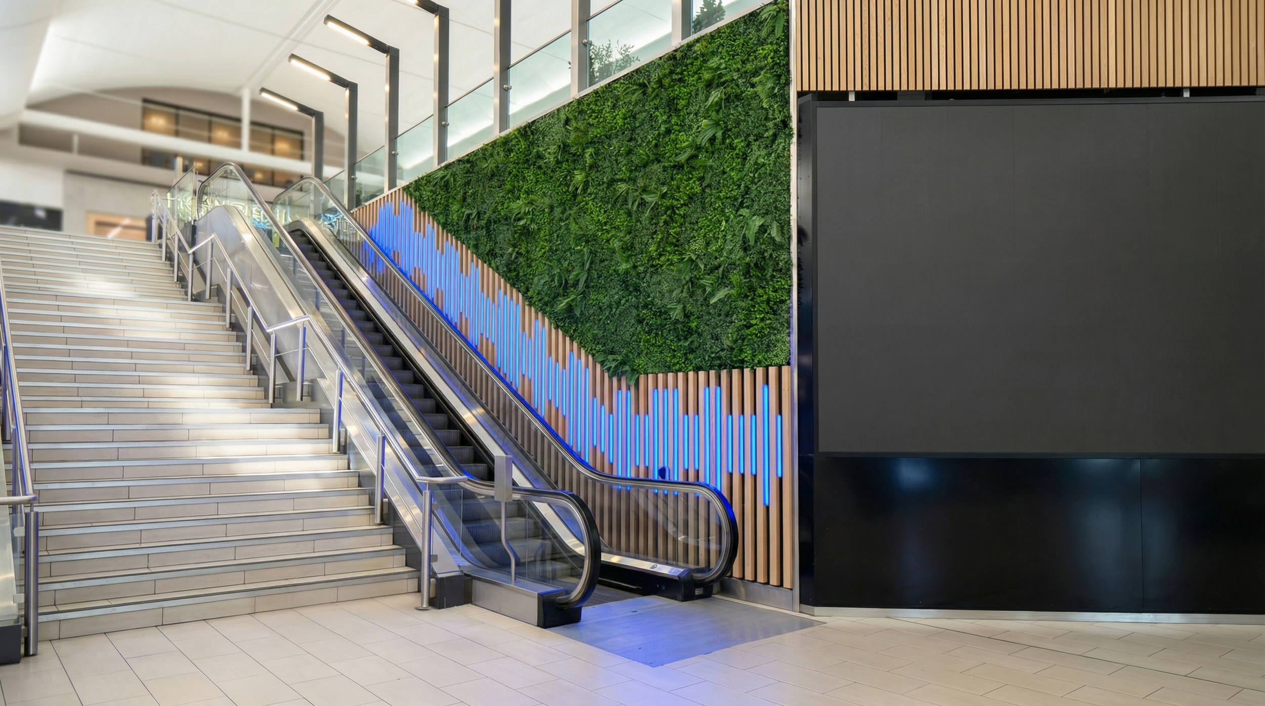 CCI Gatwick Construction South Terminal Gatwick Escalator and Screen