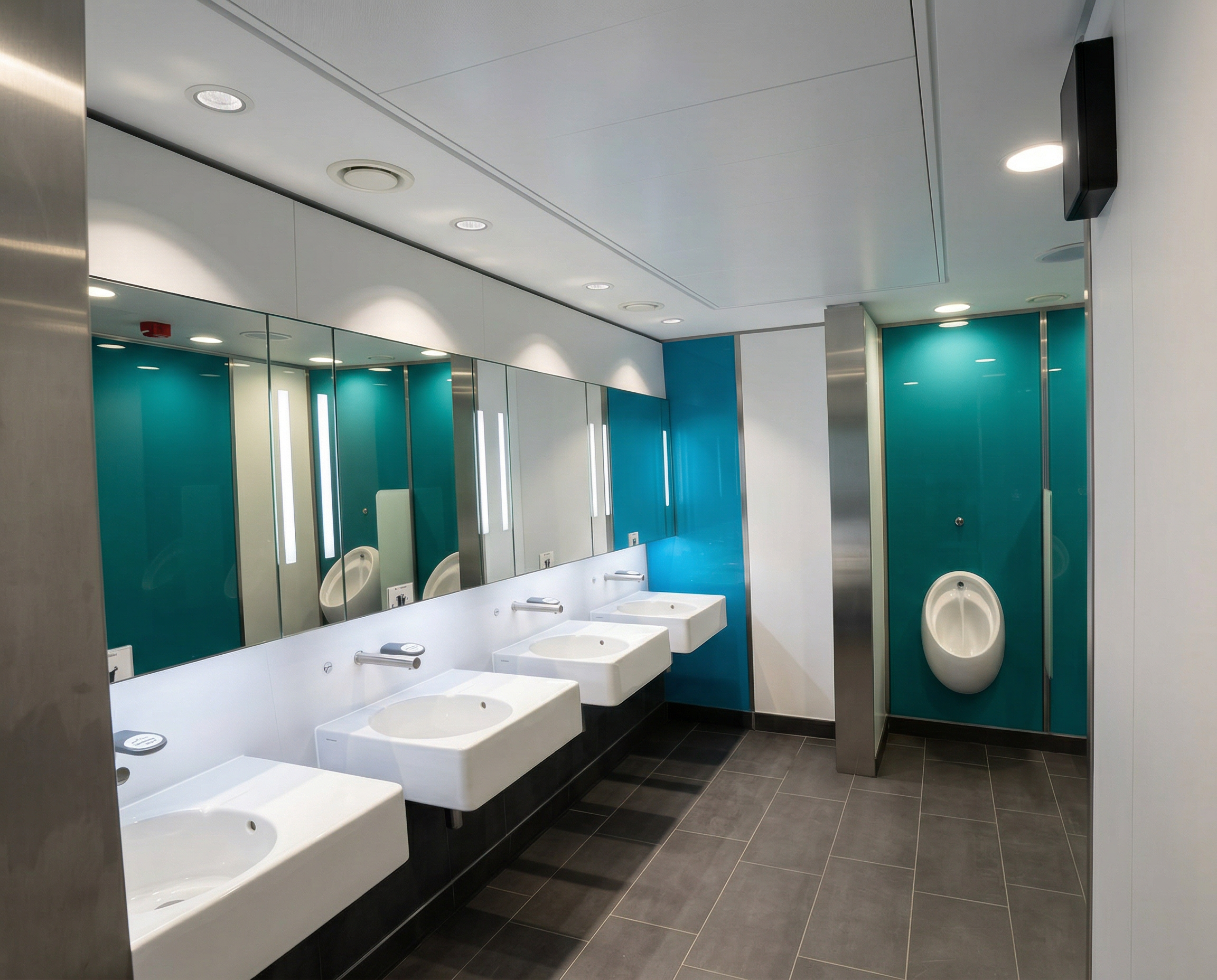 Pier 4 Toilets