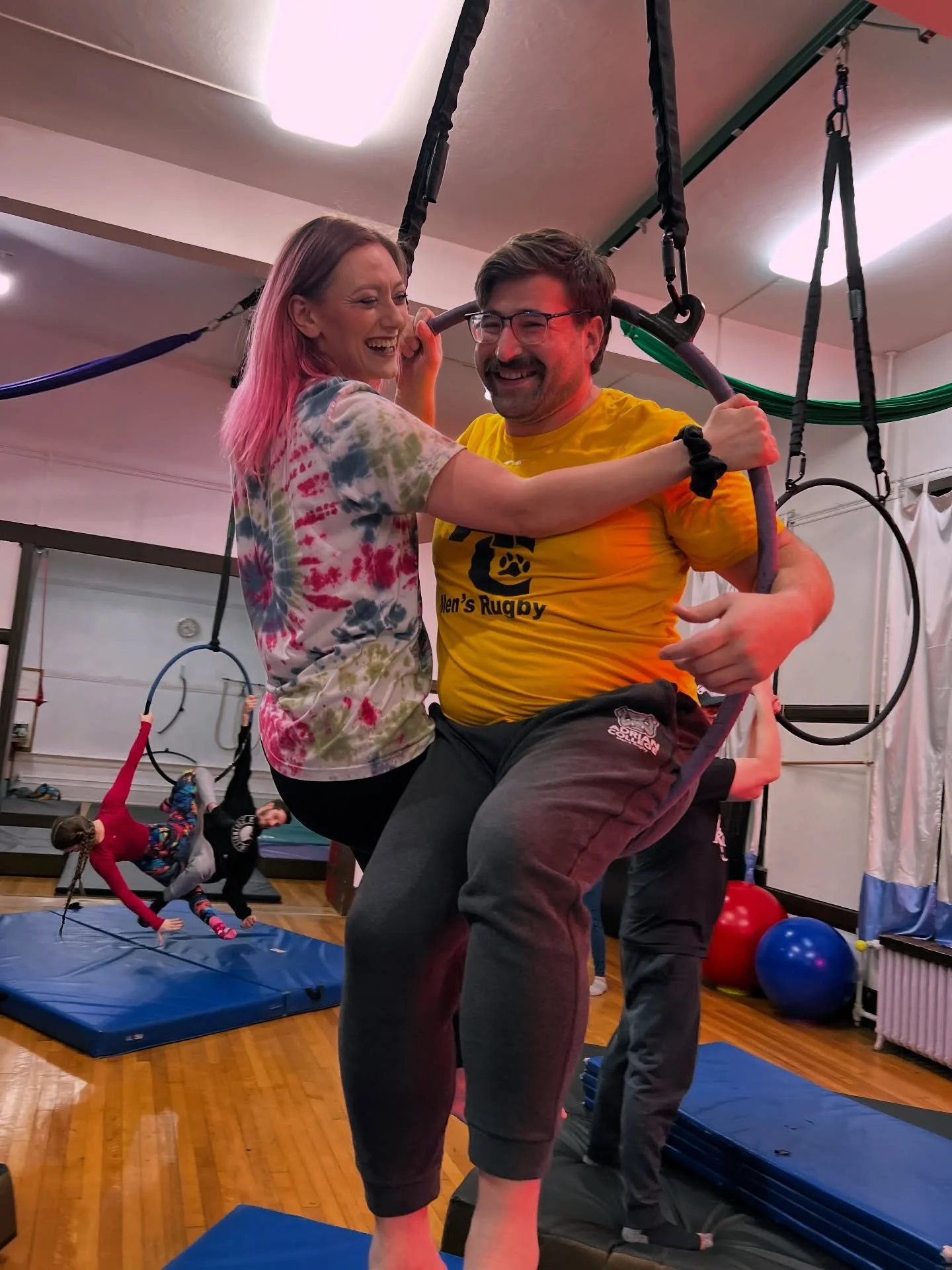 STOP IT, DATE NIGHT WAS SO CUTE!! 🥰💖

We had folks join us ranging from their second date to 29 years together. Biggg shout out to lovebirds @morgansopko and @matthewmiller.media for teaching a total of 20 couples throughout the three sold out work