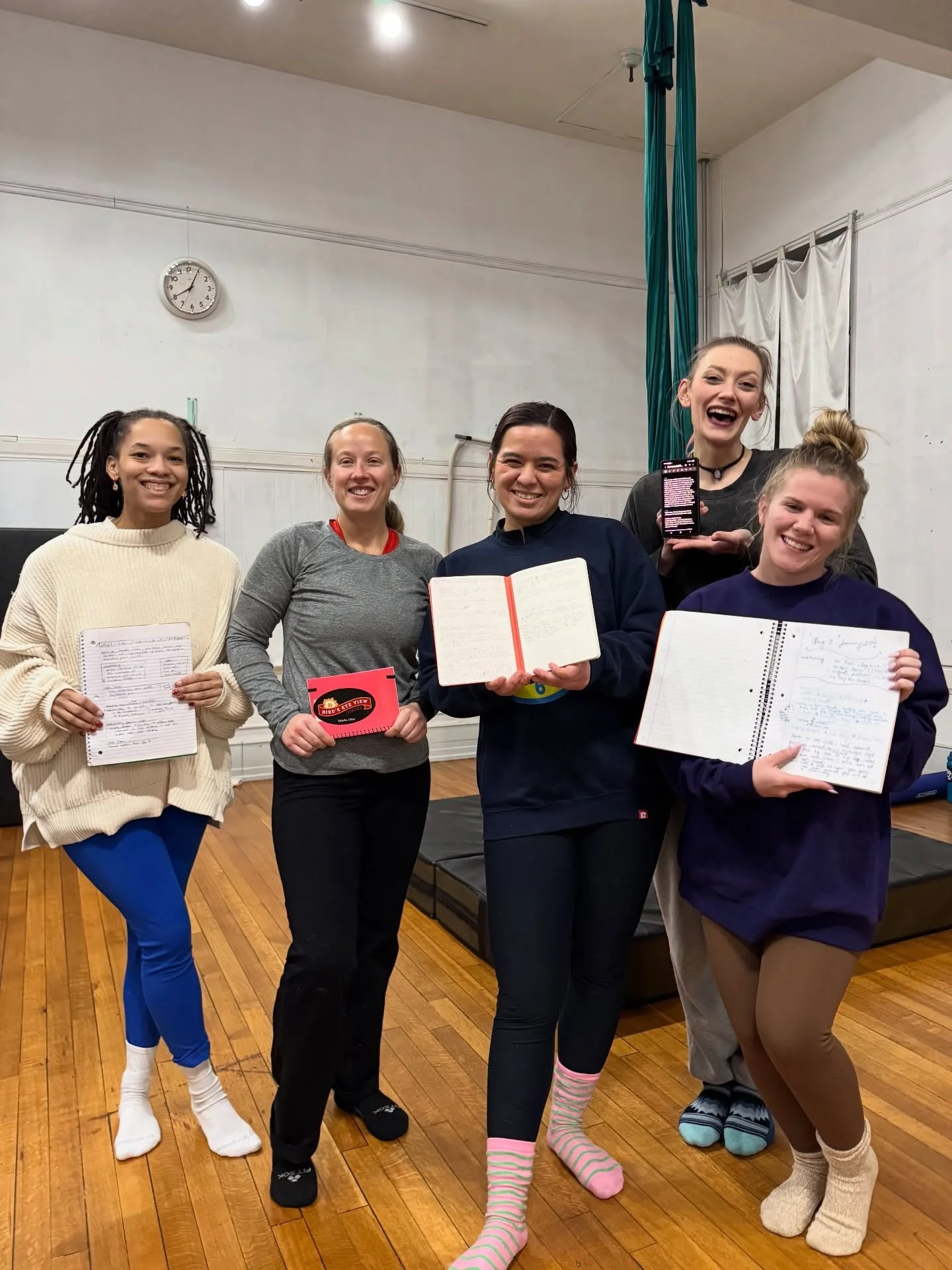 January was so cold, but our fire playlist kept us warm* ❄️🔥

1: Sling 1 proudly showing off their aerial notebooks! We&rsquo;re trying to build better training habits across all classes 🤓📝

2: Duo Lyra class with Chloe and @magicseeker.aerial was