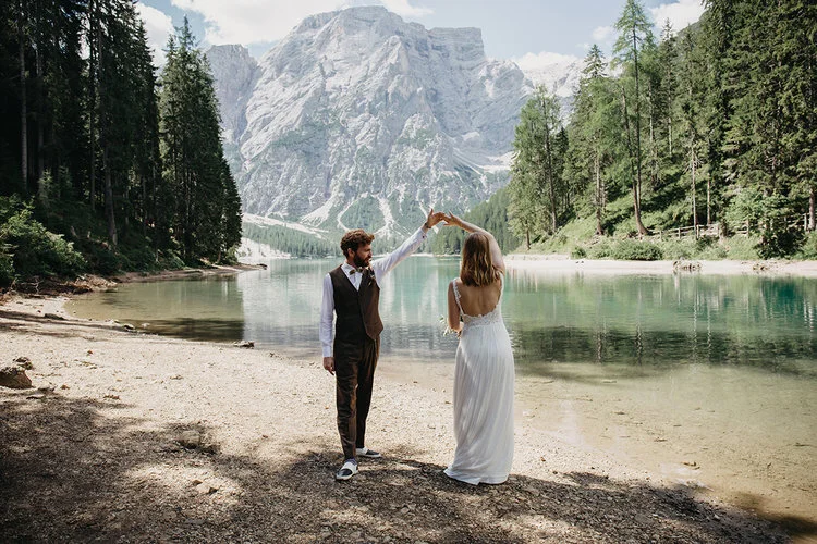 lago-di-braies-wedding-photography.jpg