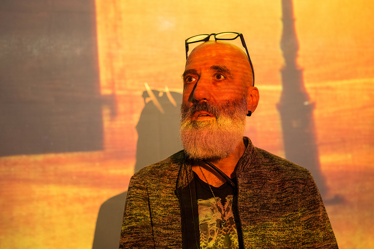 Vajdai Vilmos a Nagy Büdös Semmibe előadása előtt 2017. 06. 15-én.