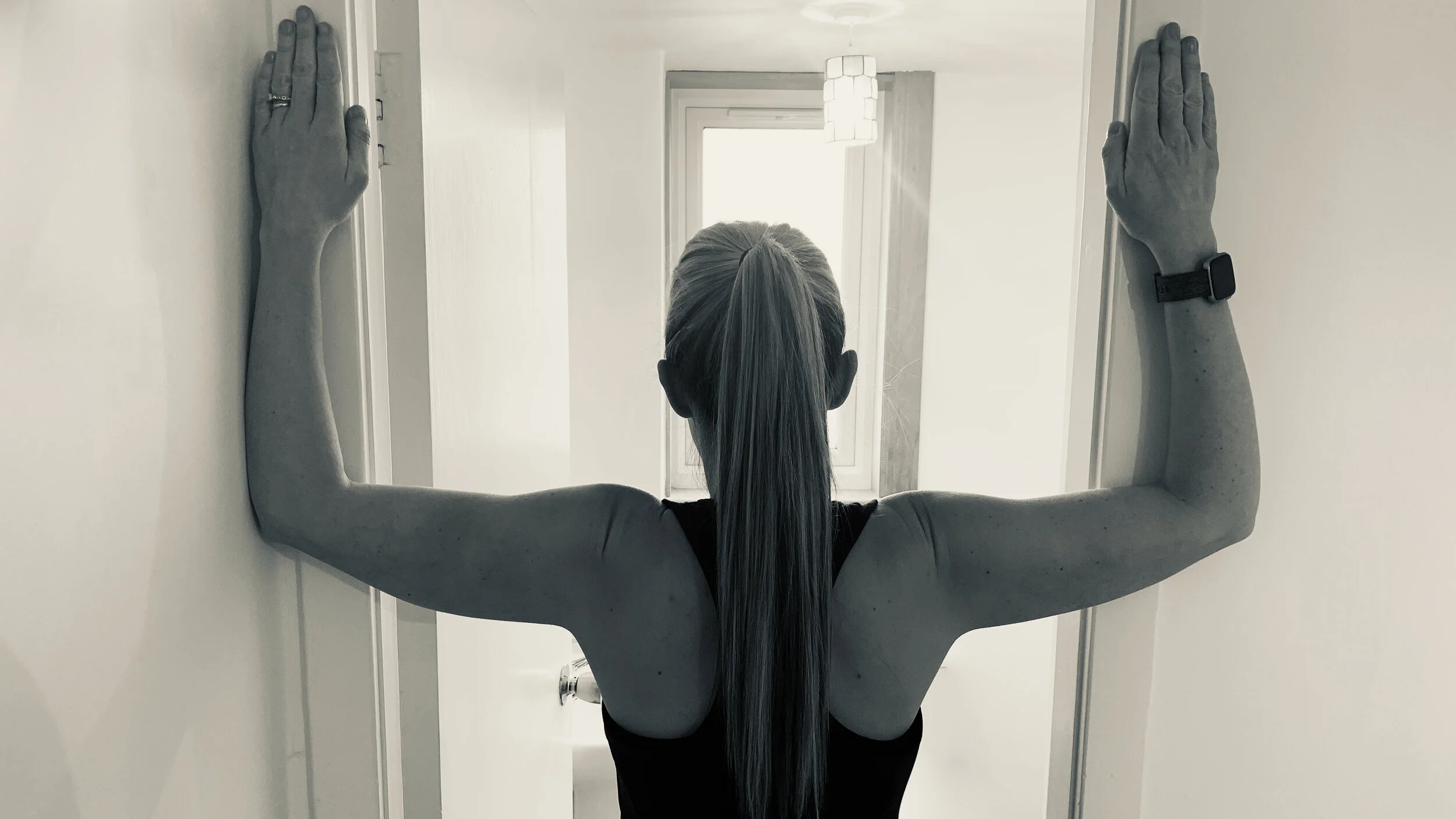 best-3-physiotherapy-exercises-for-shoulder-pain-and-injury