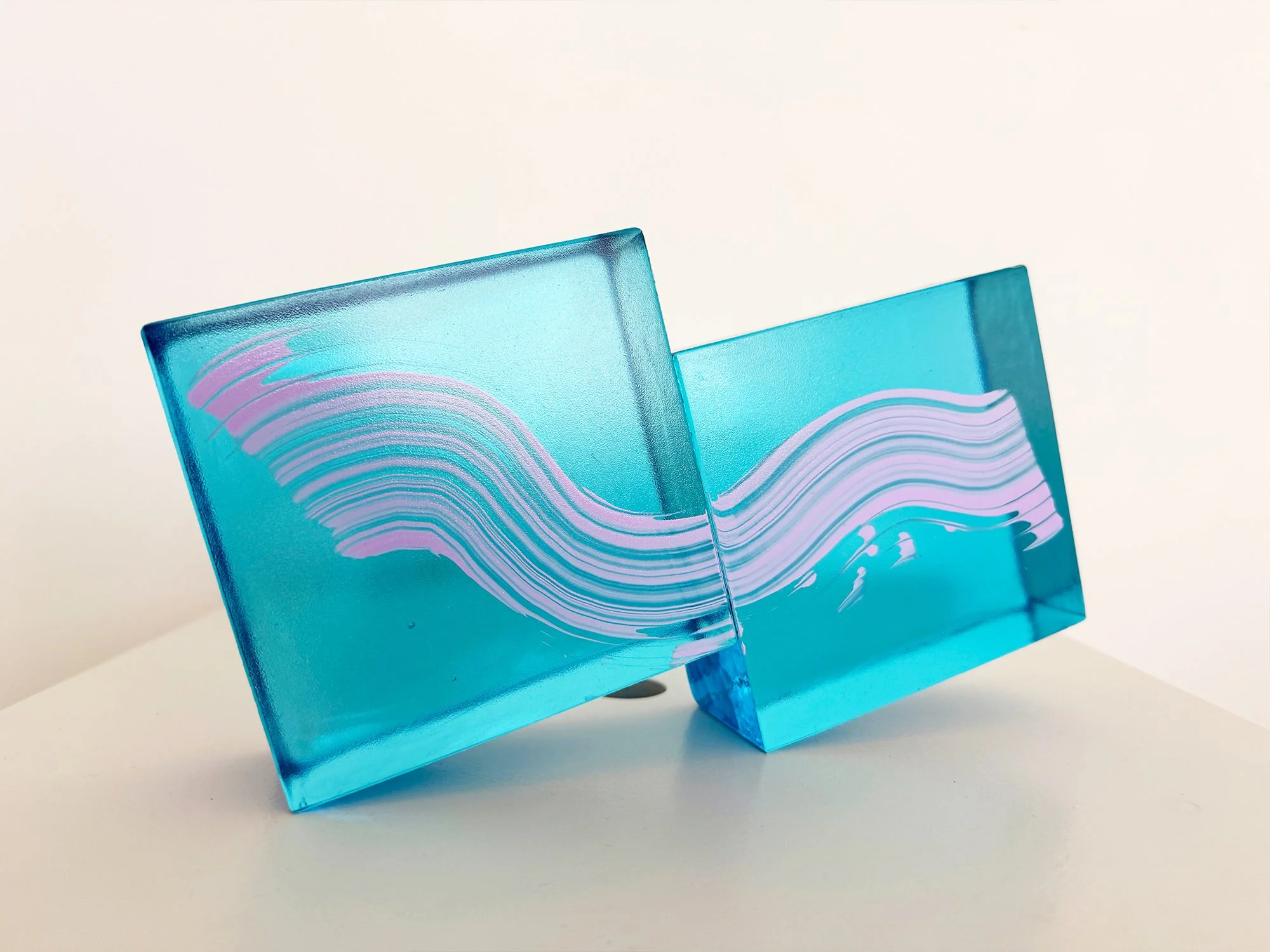 Spatial Shade VII – hand-cast glass sculpture by Lisette Schumacher in translucent blue tones